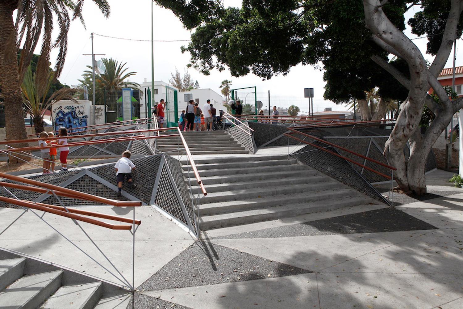 ACCESIBLE PATHWAY AT SWIMMING CLUB - image 11