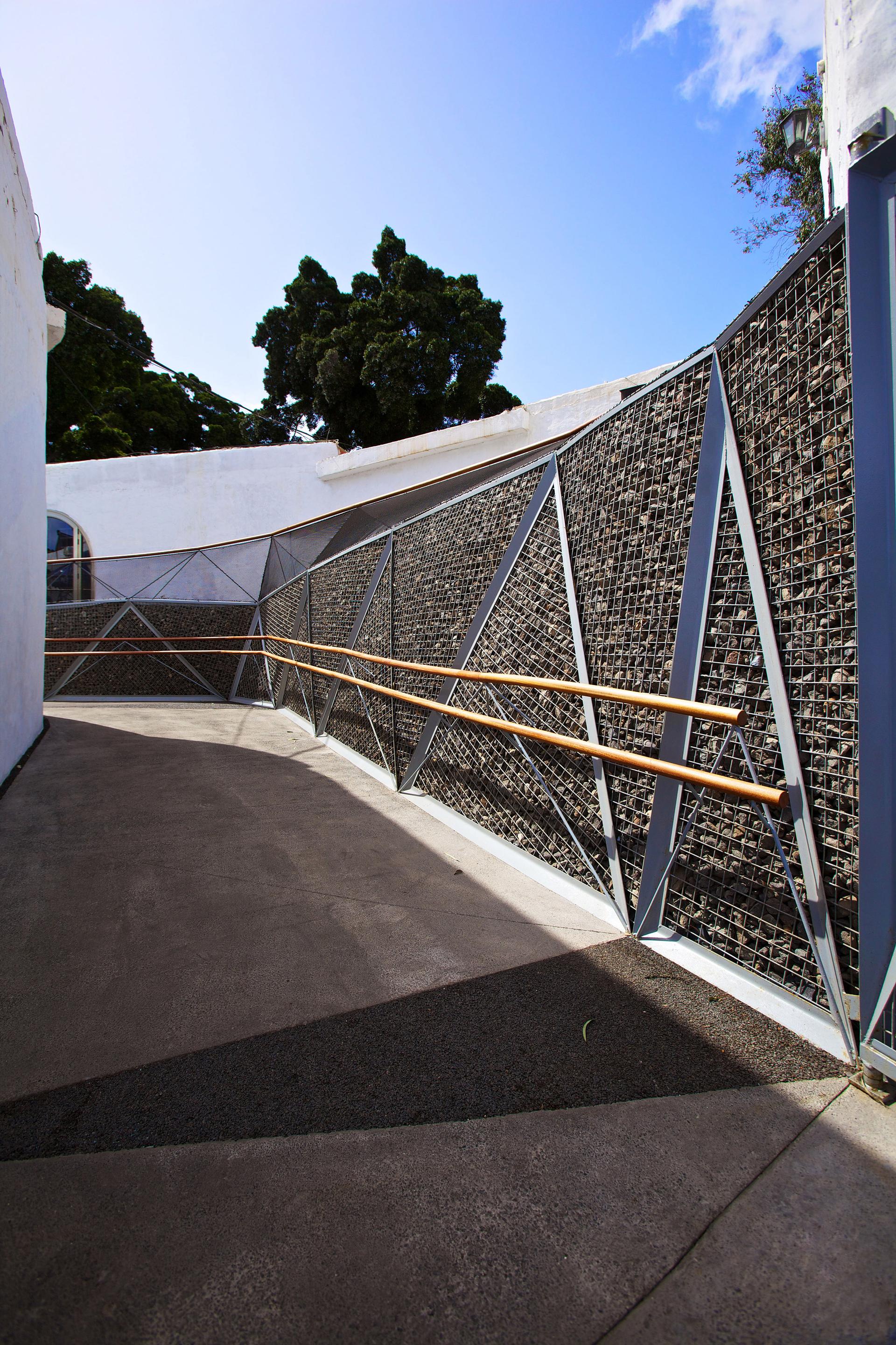 ACCESIBLE PATHWAY AT SWIMMING CLUB - image 12