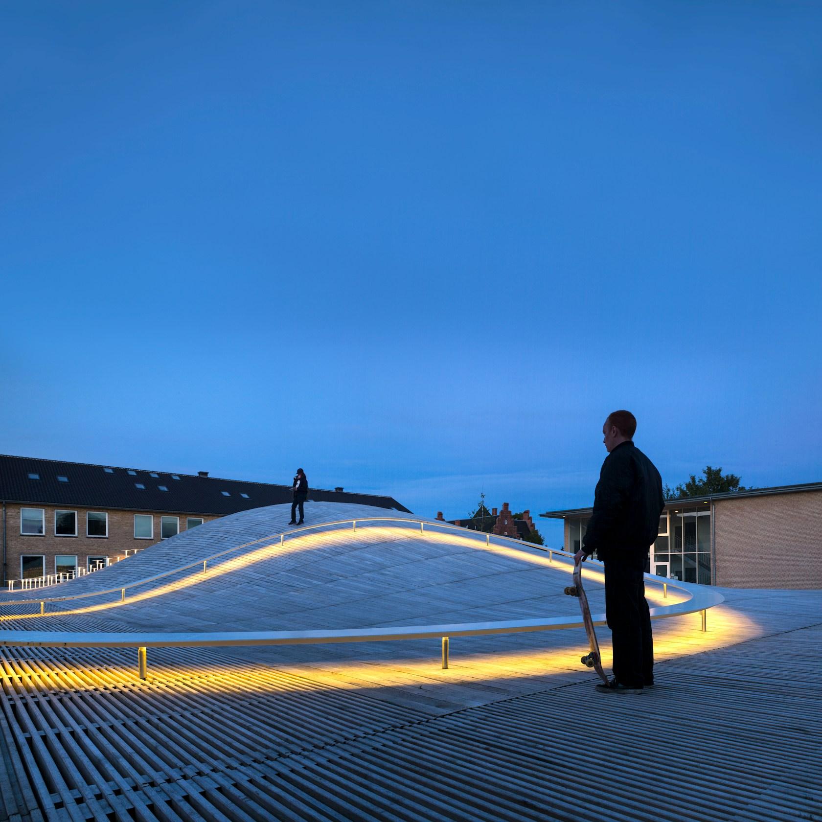 Gammel Hellerup Gymnasium Multi-Purpose Hall - image 34