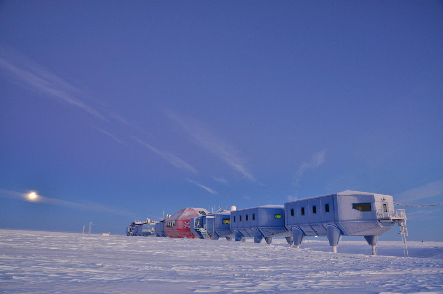 Halley VI Antarctic Research Station - image 7