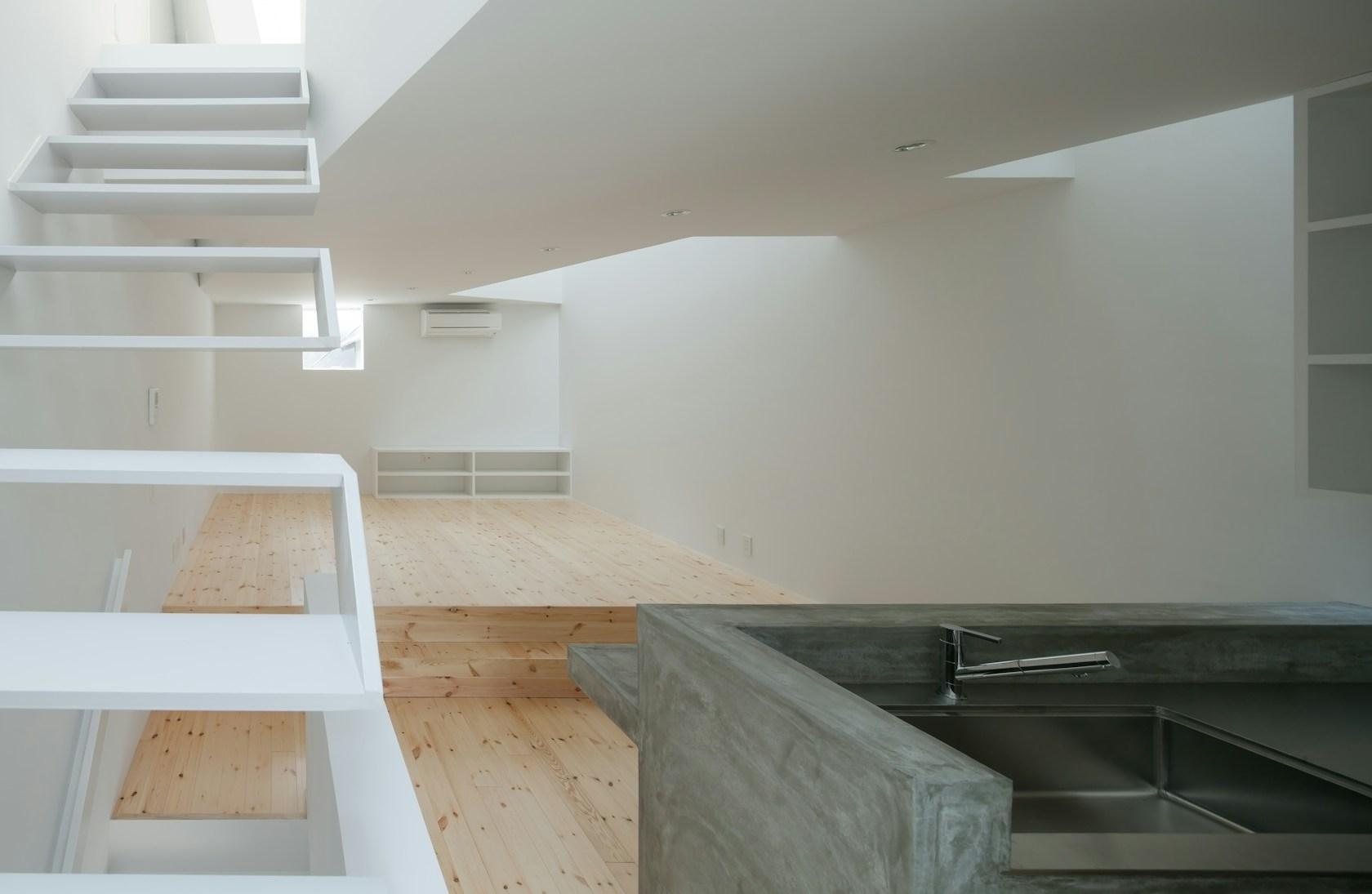 House in Tamatsu - image 5