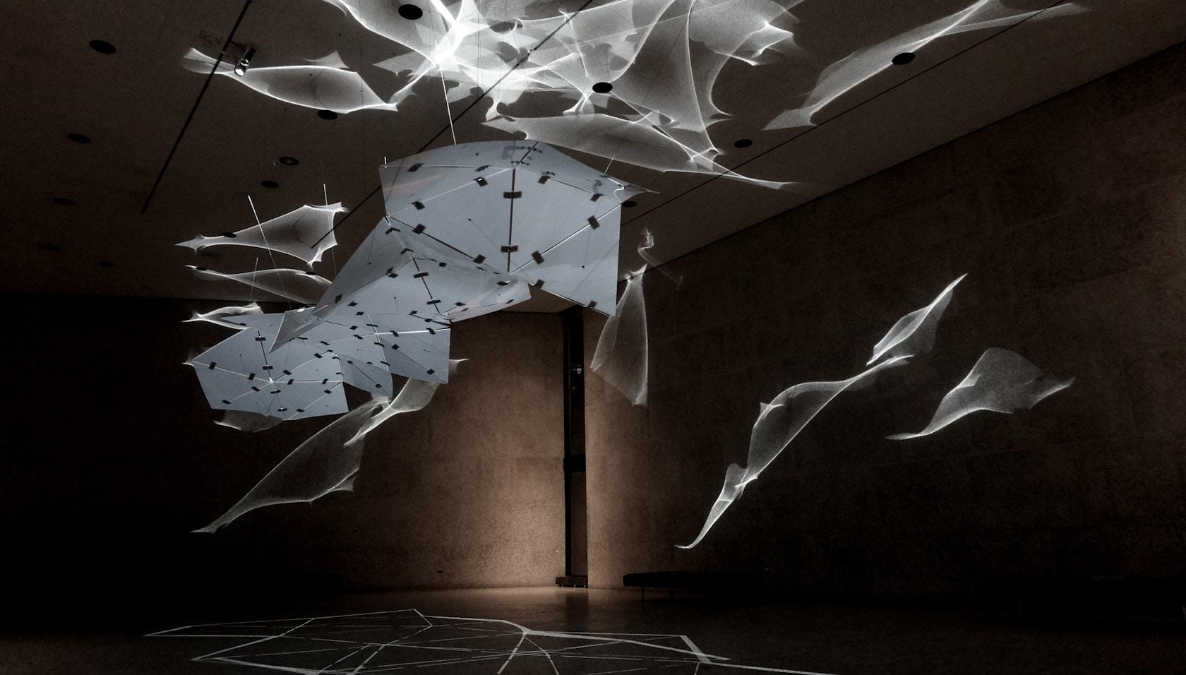 Behaviours of Light