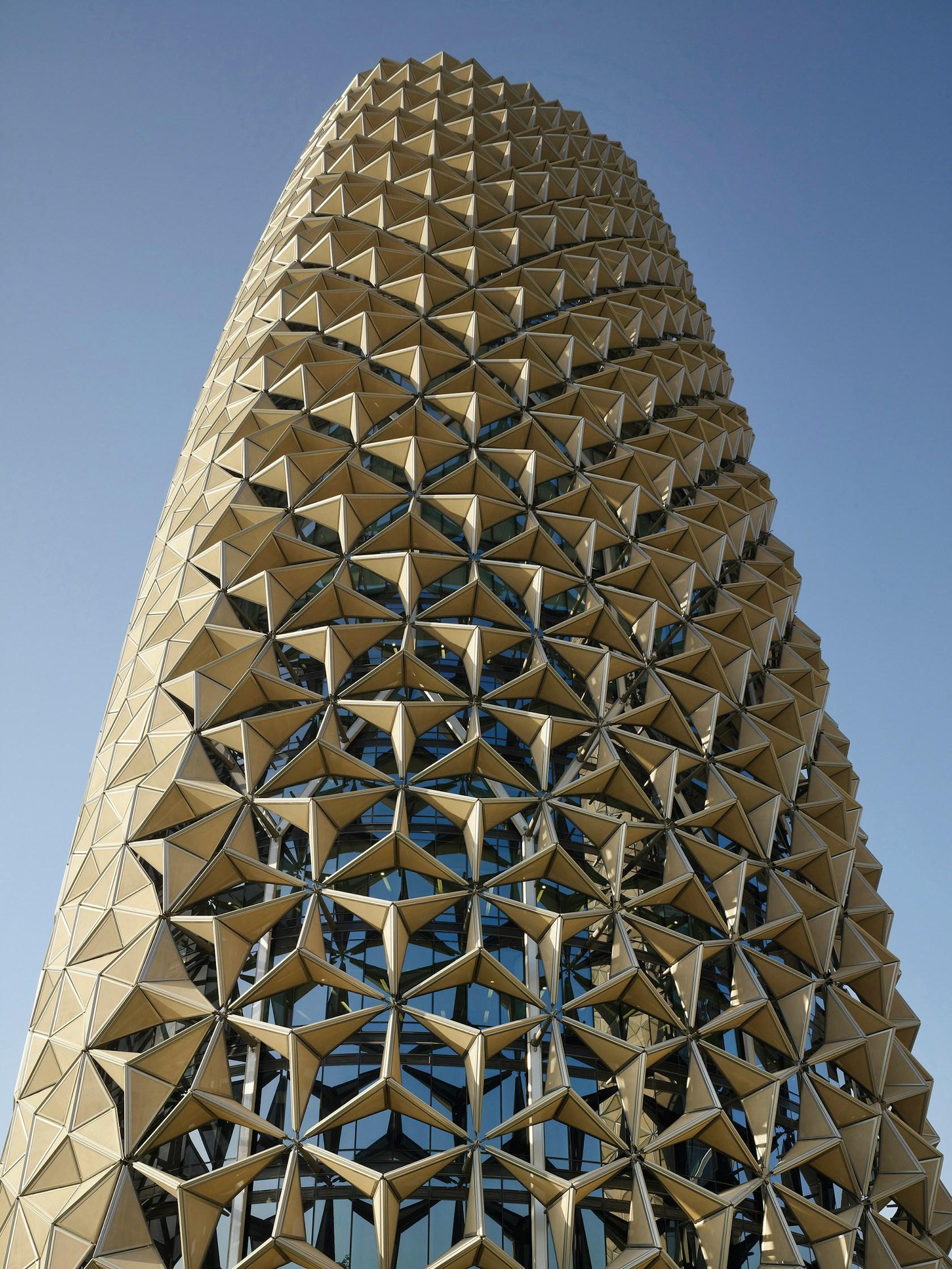 Al Bahr Towers - image 2