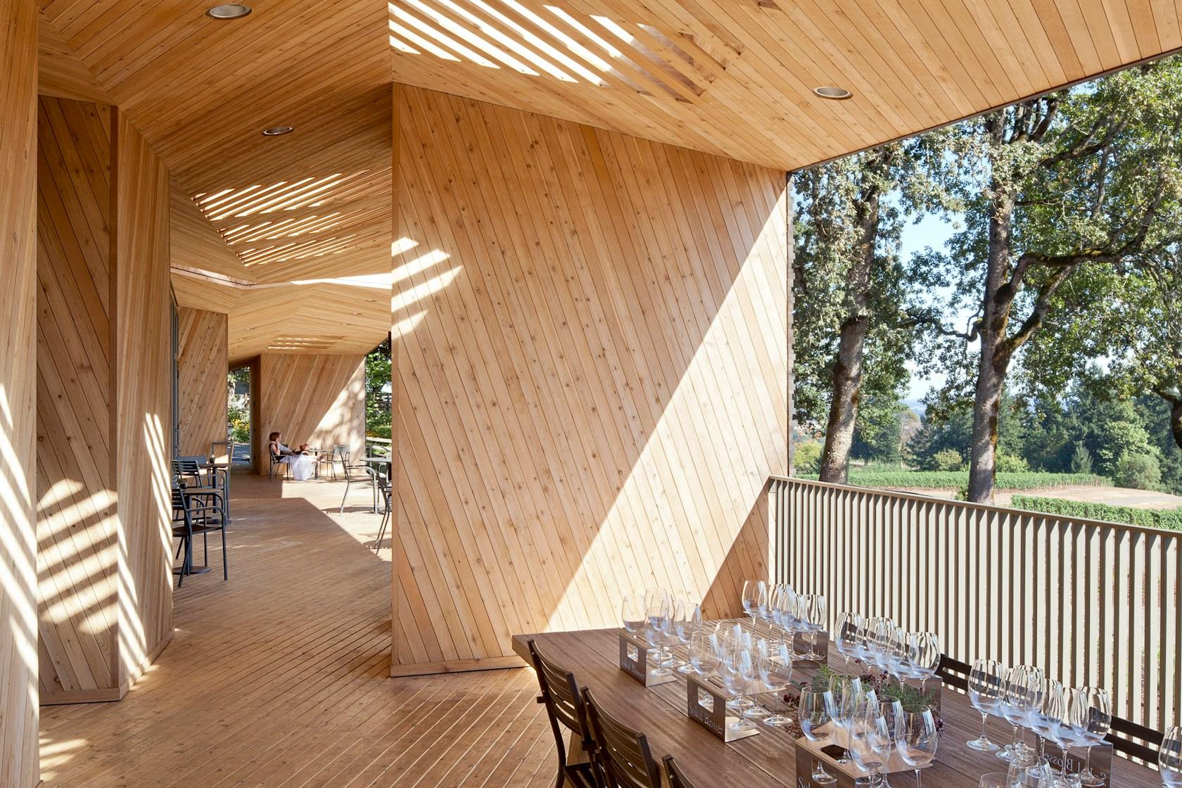 Sokol Blosser Winery Tasting Room - image 4