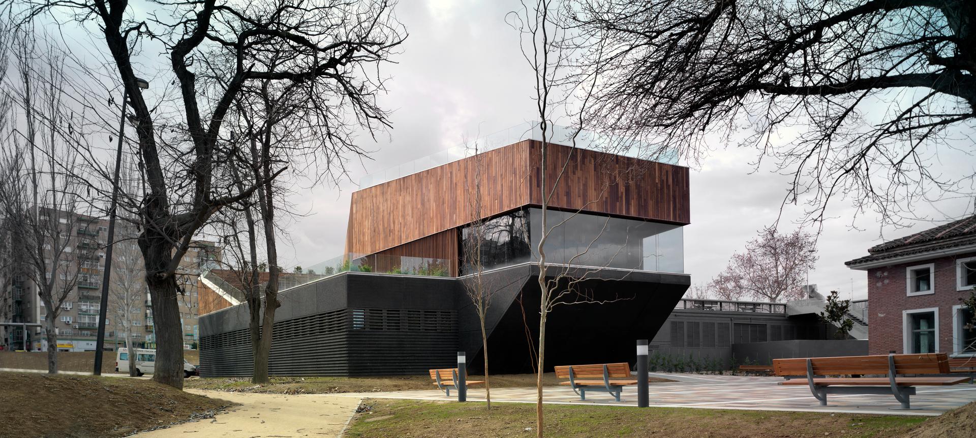 Environmental Municipal Unit Headquarters - image 4