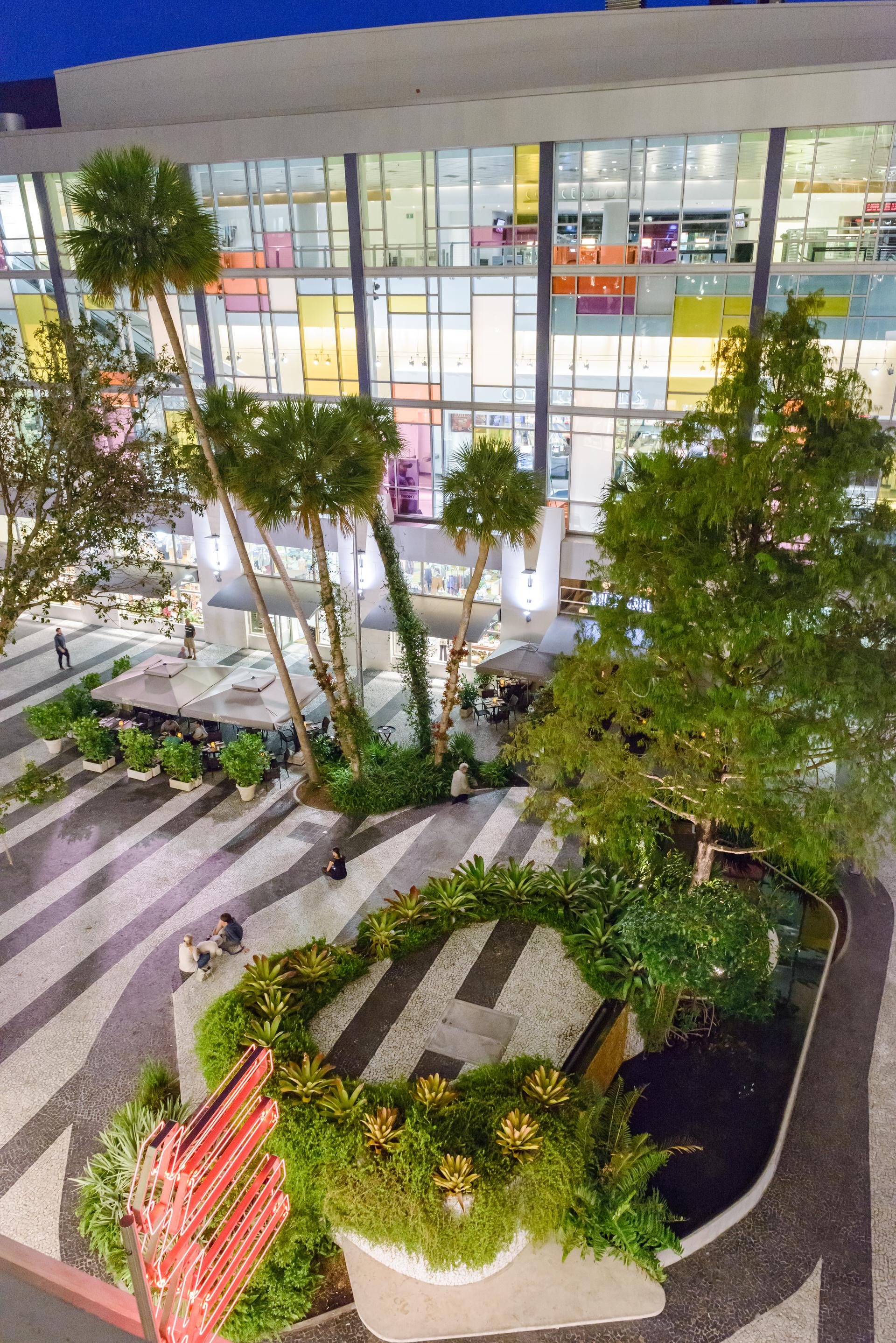 1111 Lincoln Road - image 11