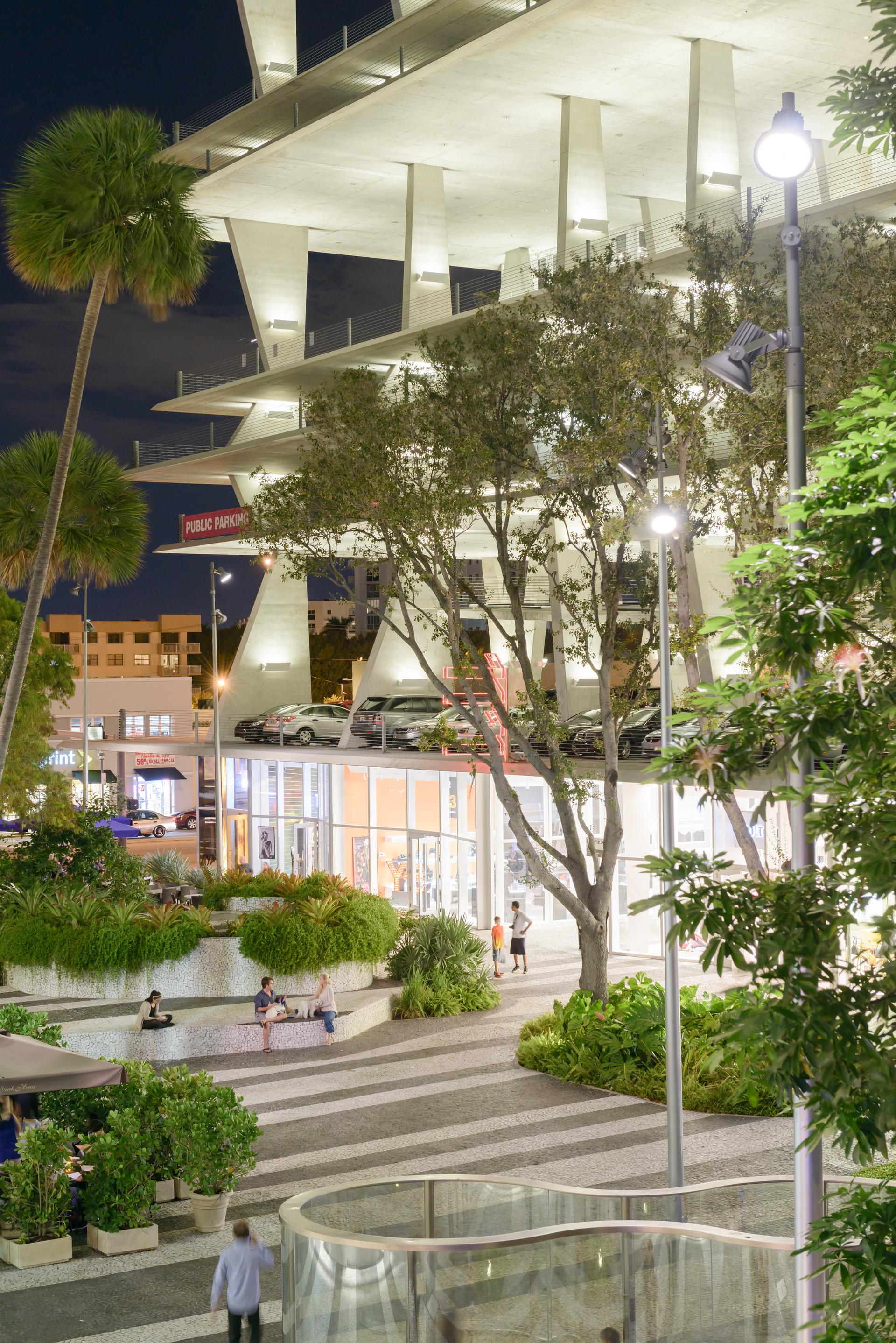 1111 Lincoln Road - image 13