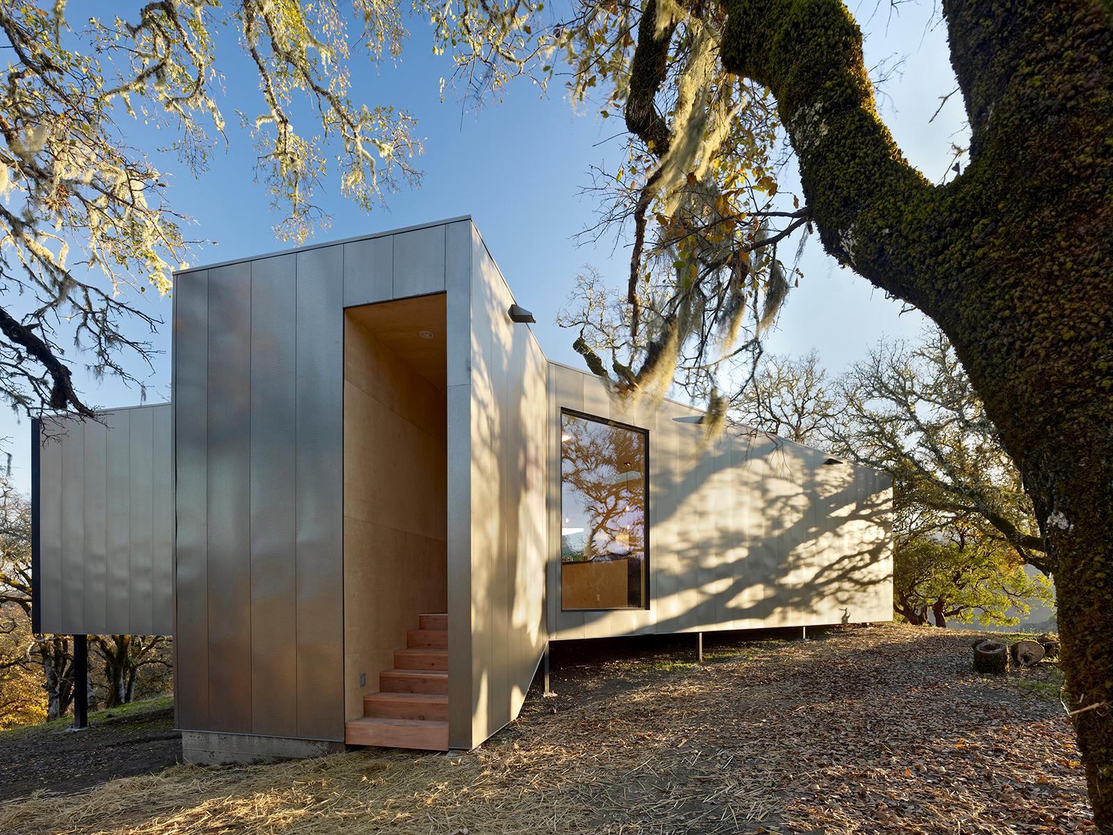 MOOSE ROAD RESIDENCE - image 3