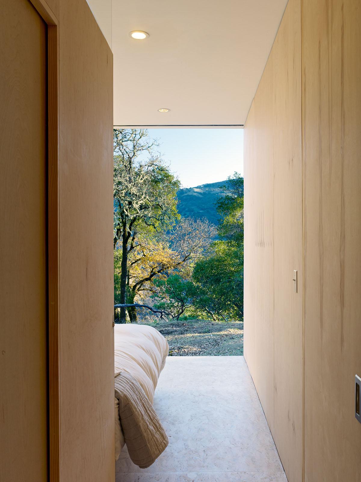 MOOSE ROAD RESIDENCE - image 8