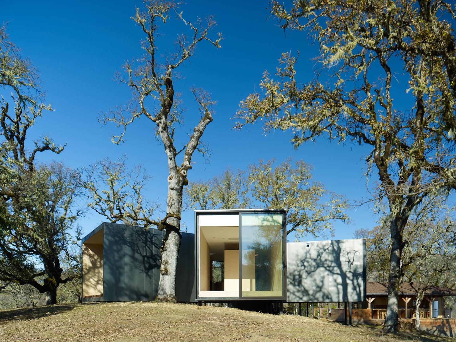 MOOSE ROAD RESIDENCE - image 10