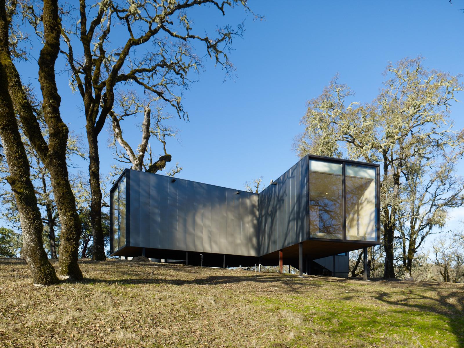 MOOSE ROAD RESIDENCE - image 11