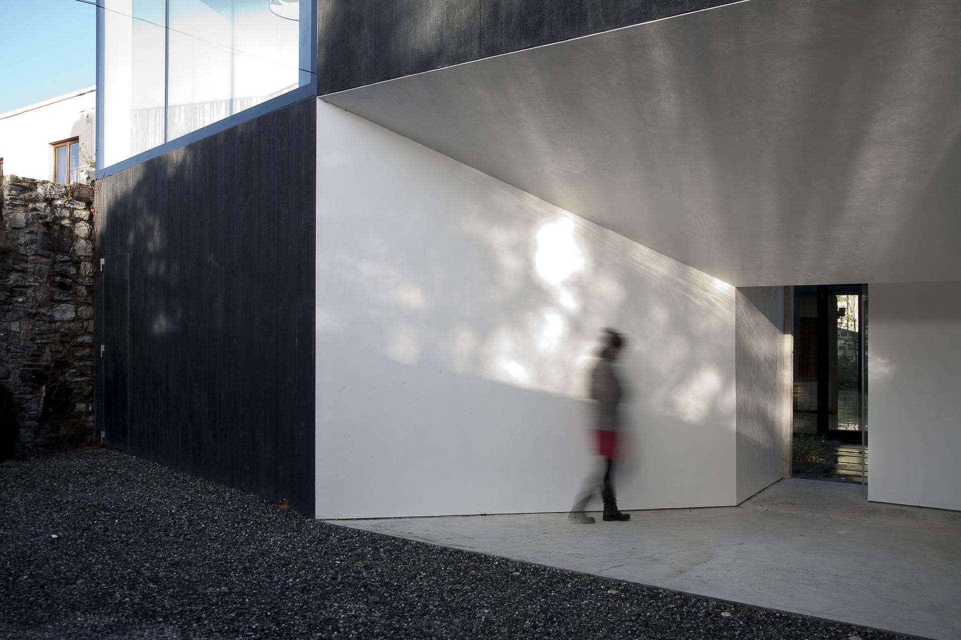 Flynn Mews House - image 3