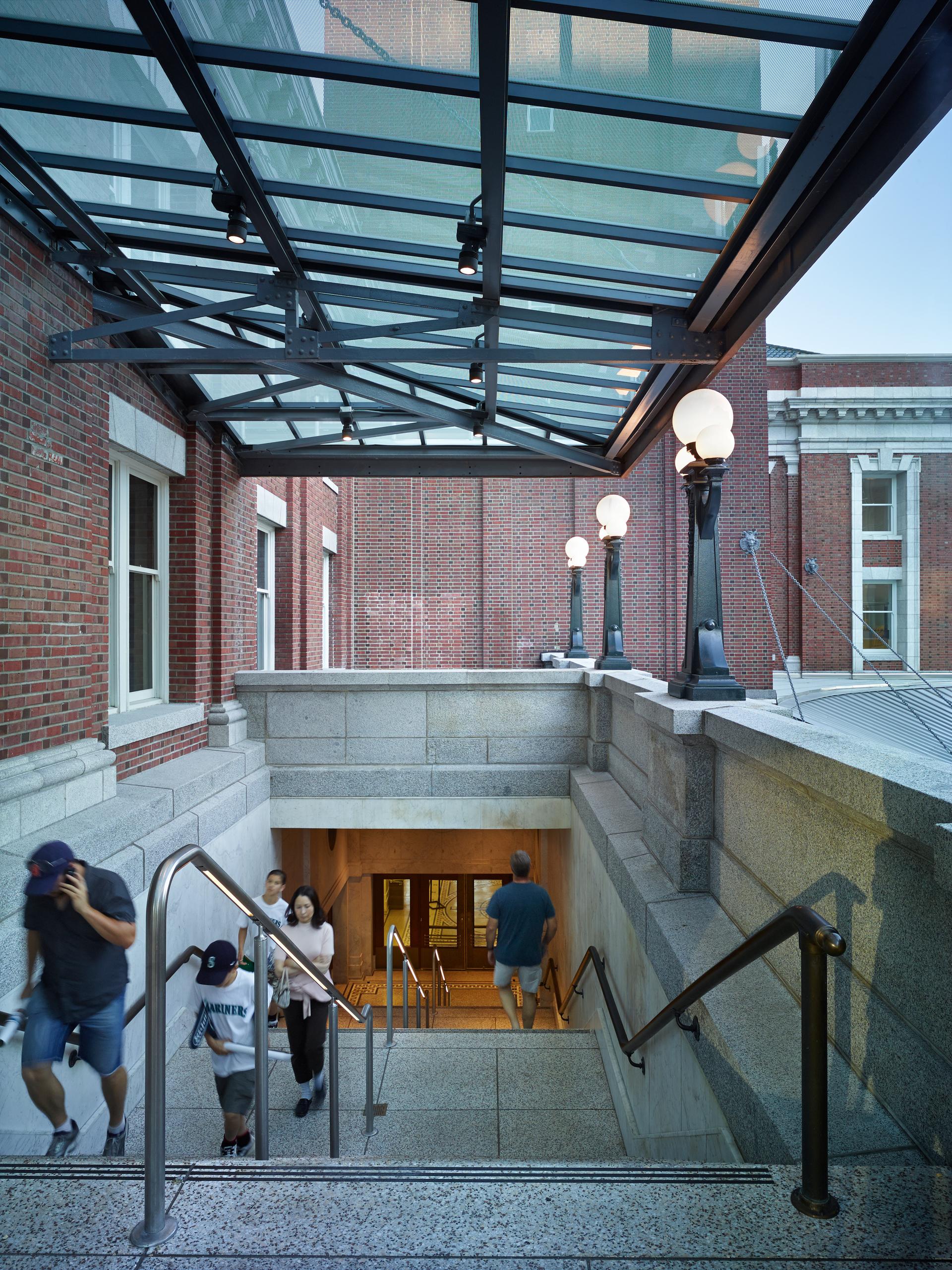 King Street Station - image 9