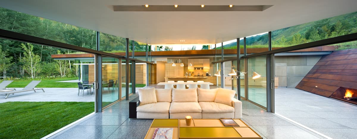 House in the Mountains - image 4