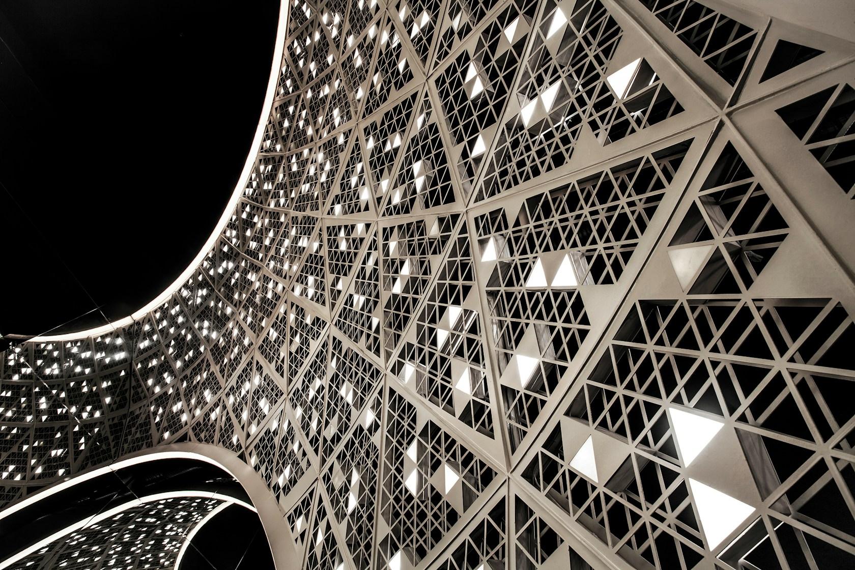 NIGHT FLIGHT - image 2