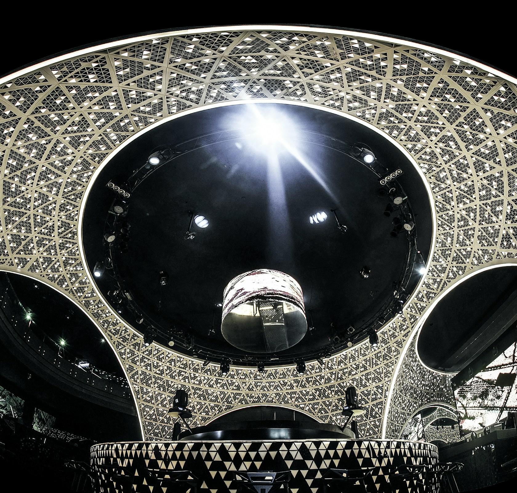 NIGHT FLIGHT - image 5