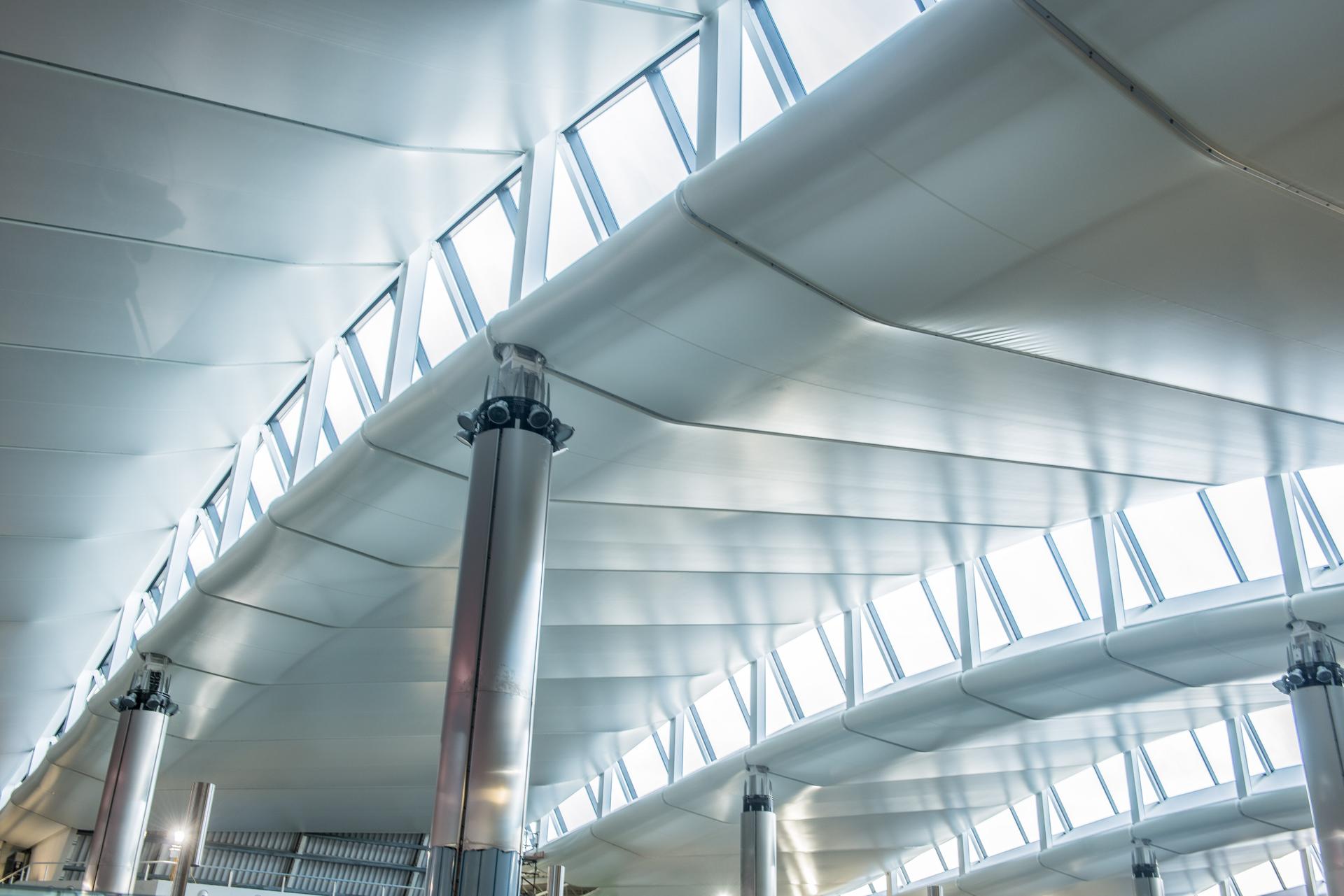 Terminal 2 -the Queen's terminal- Heathrow Airport - image 8