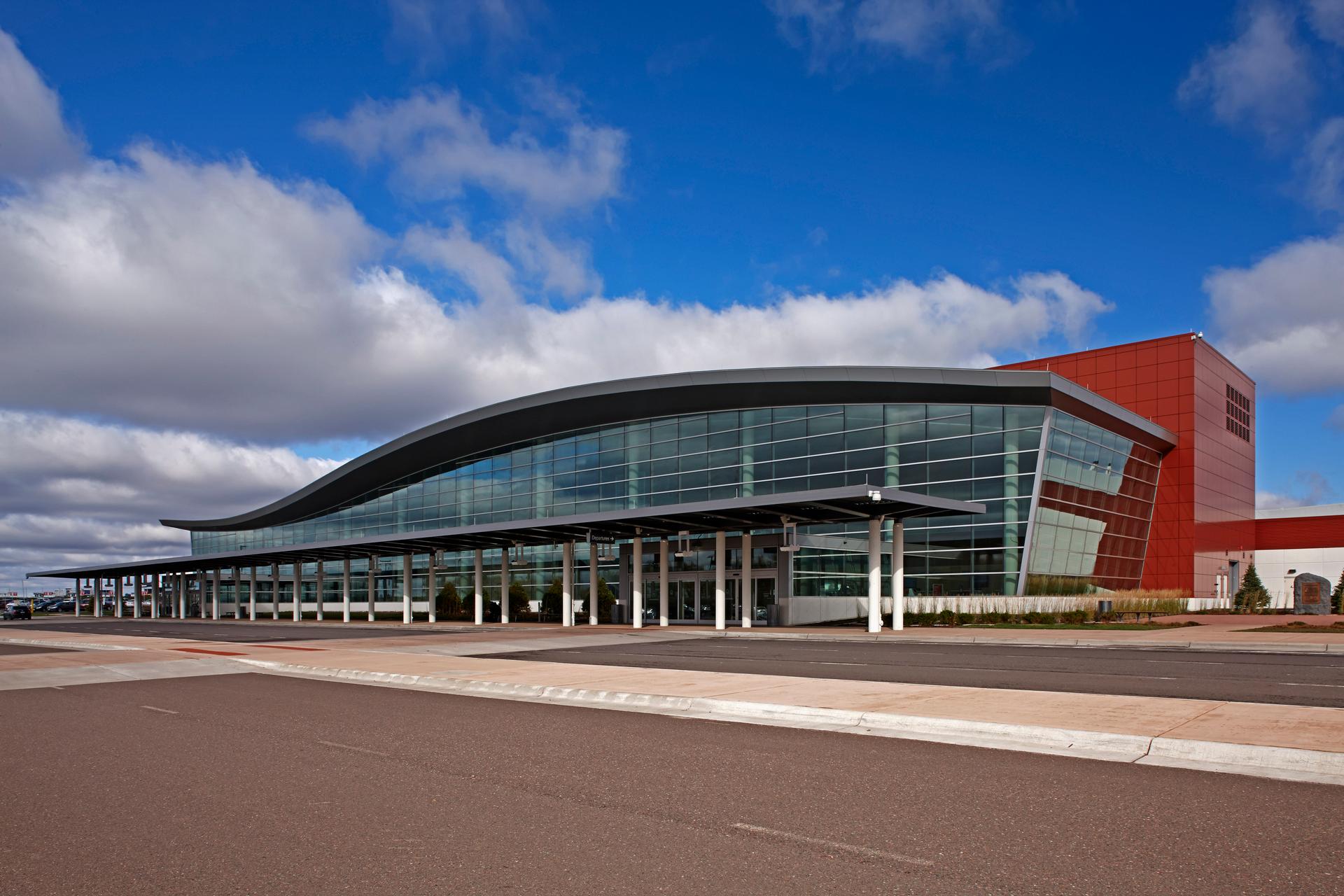 Duluth International Airport - image 3