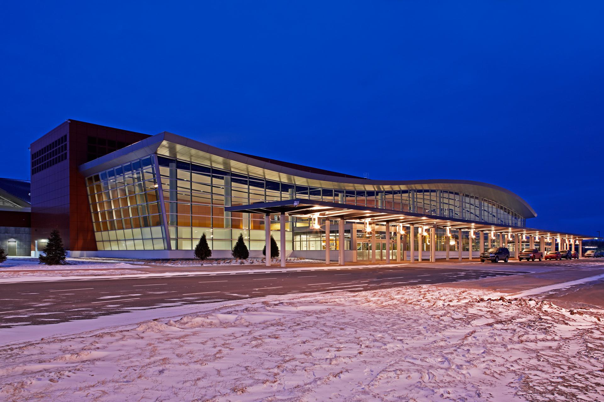 Duluth International Airport - image 2