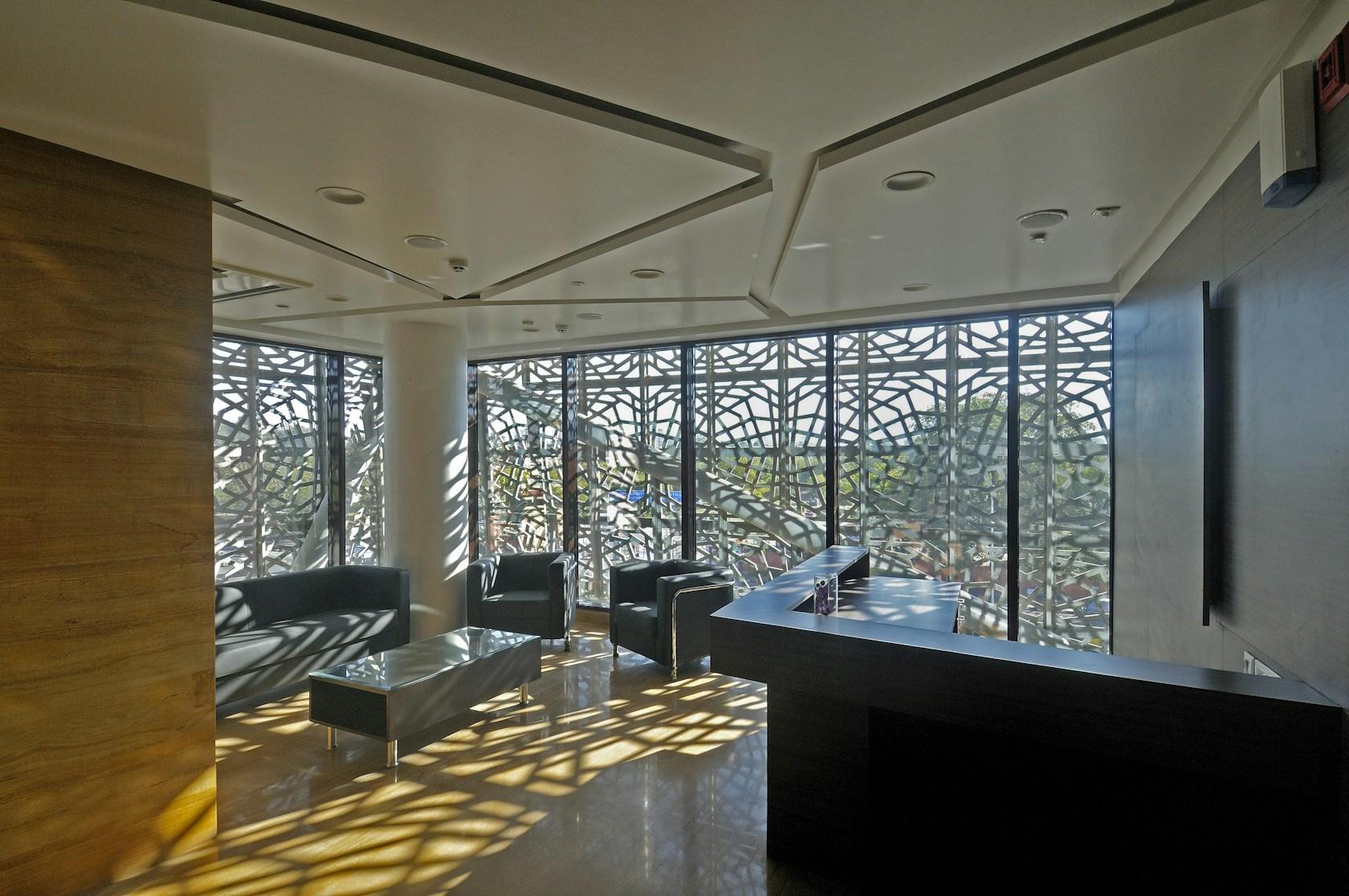 72 Screens - image 12