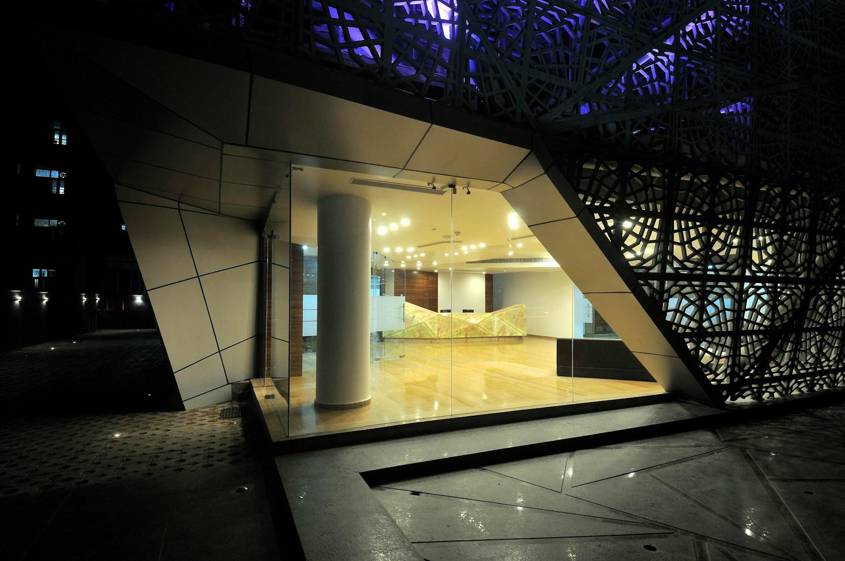 72 Screens - image 9