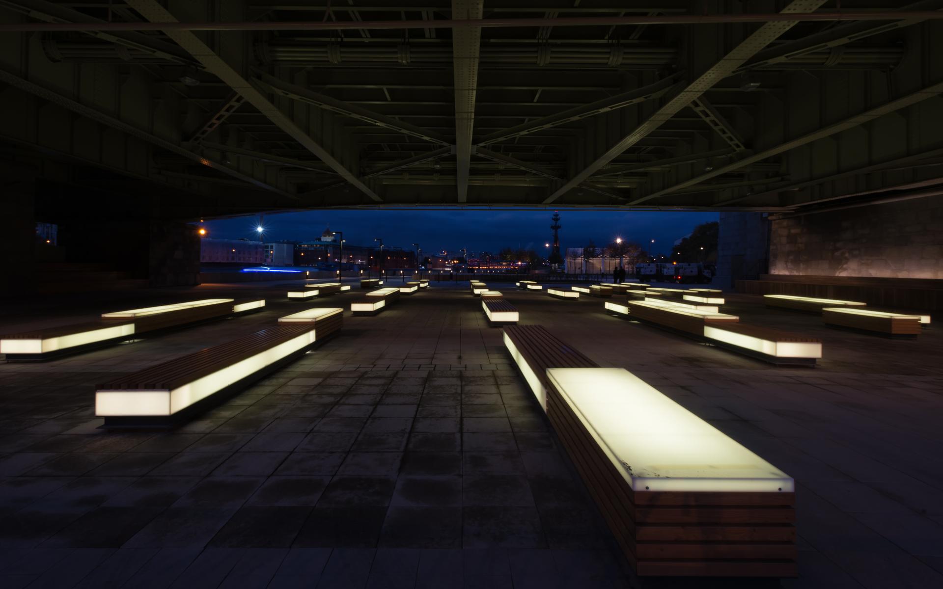 Krymskaya embankment - image 11