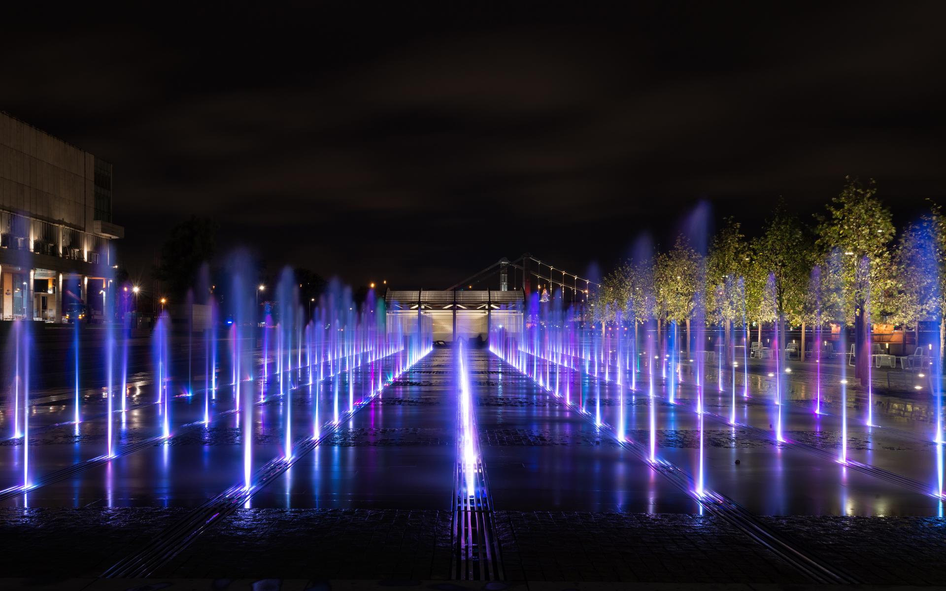 Krymskaya embankment - image 6
