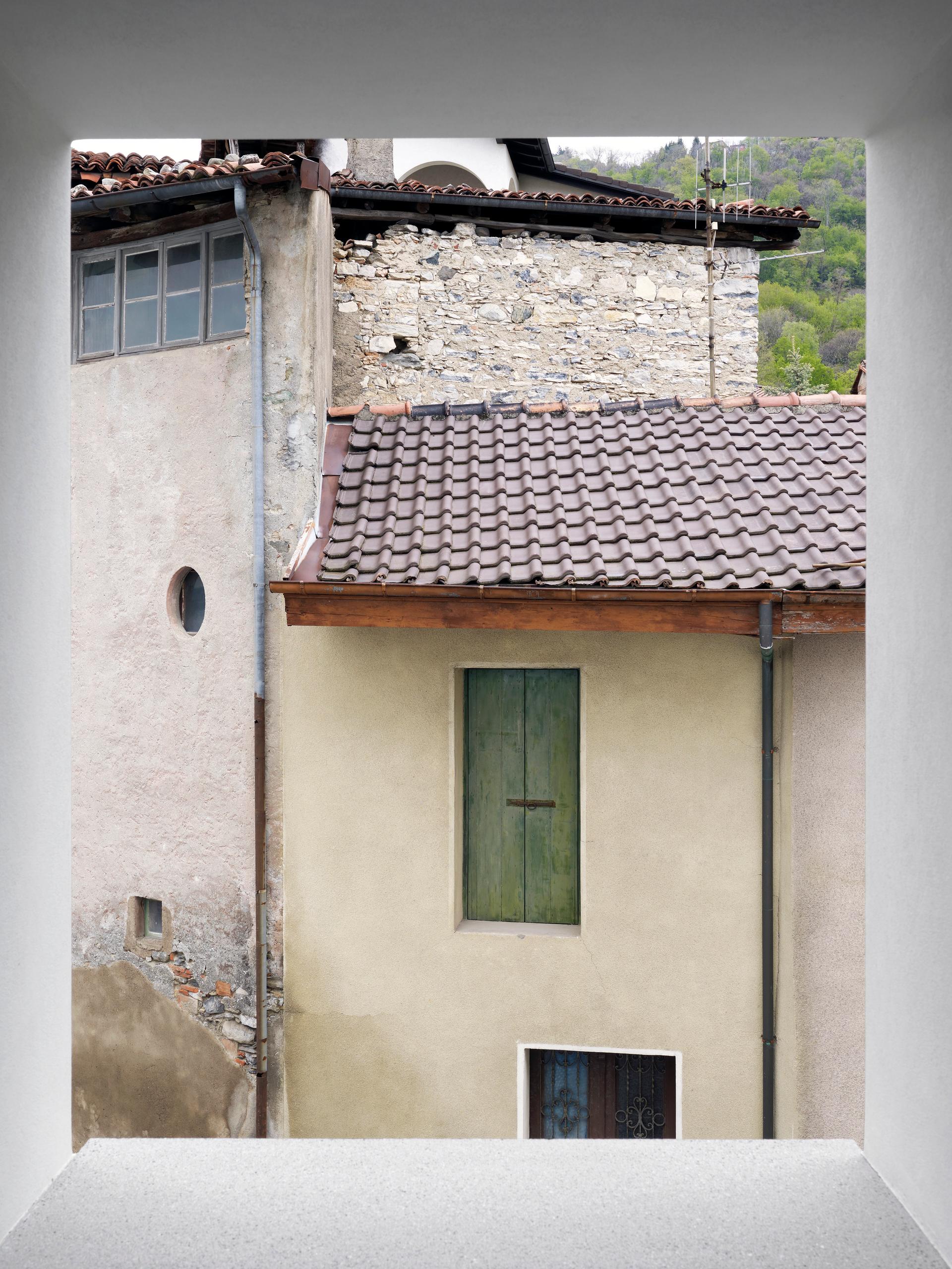 rizza house - image 6