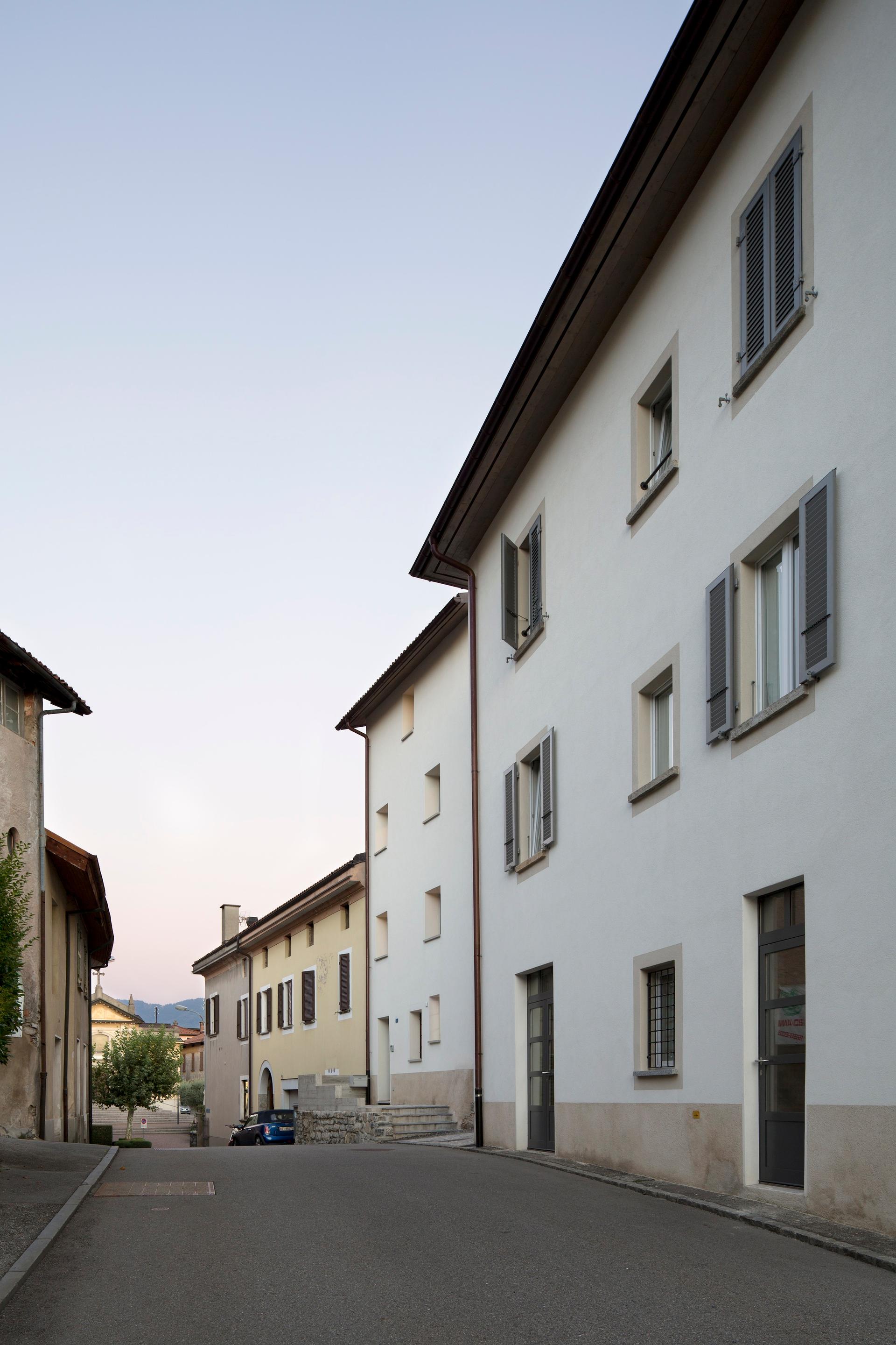 rizza house - image 8