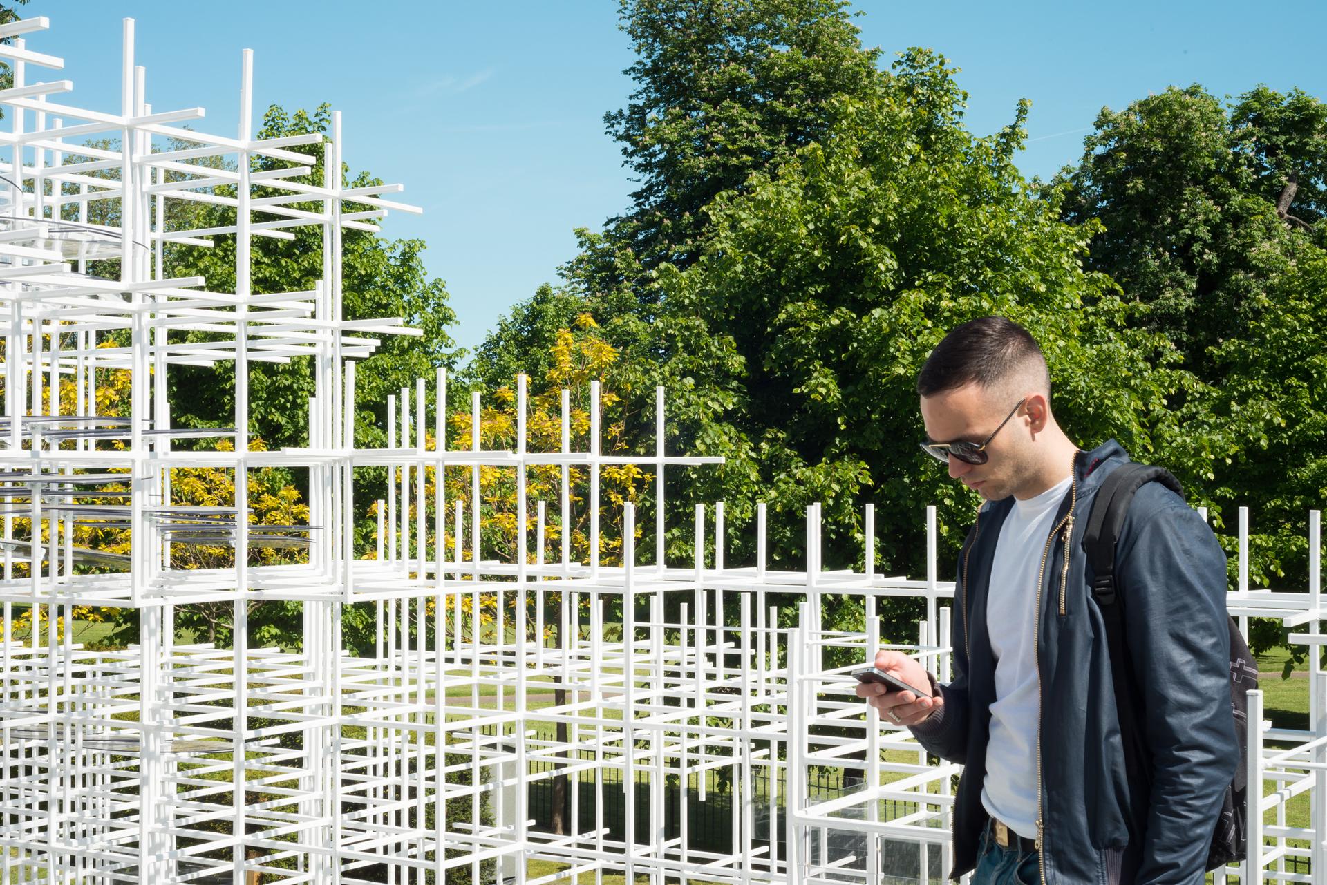The Serpentine Pavilion (A+) - image 8