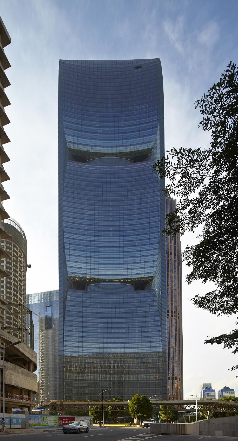 Pearl River Tower - image 3