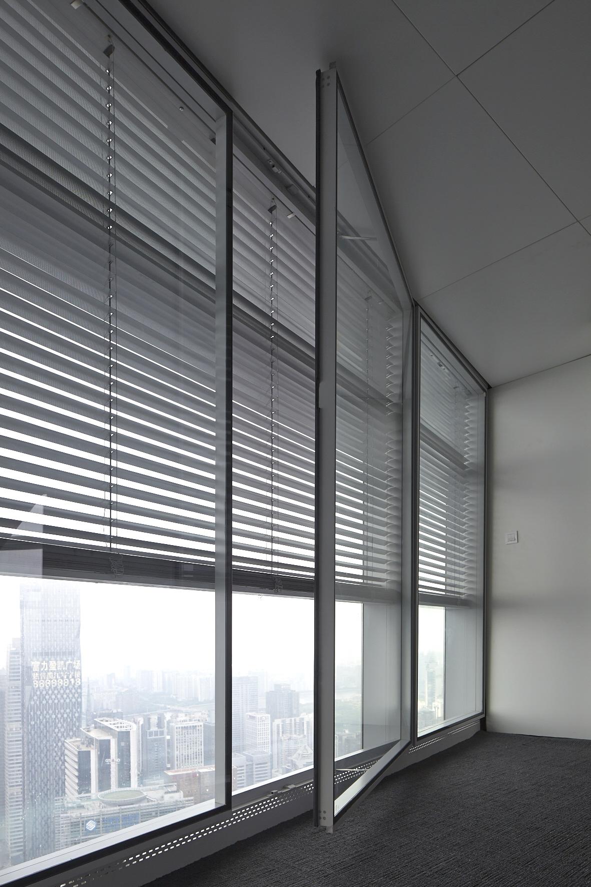 Pearl River Tower - image 9