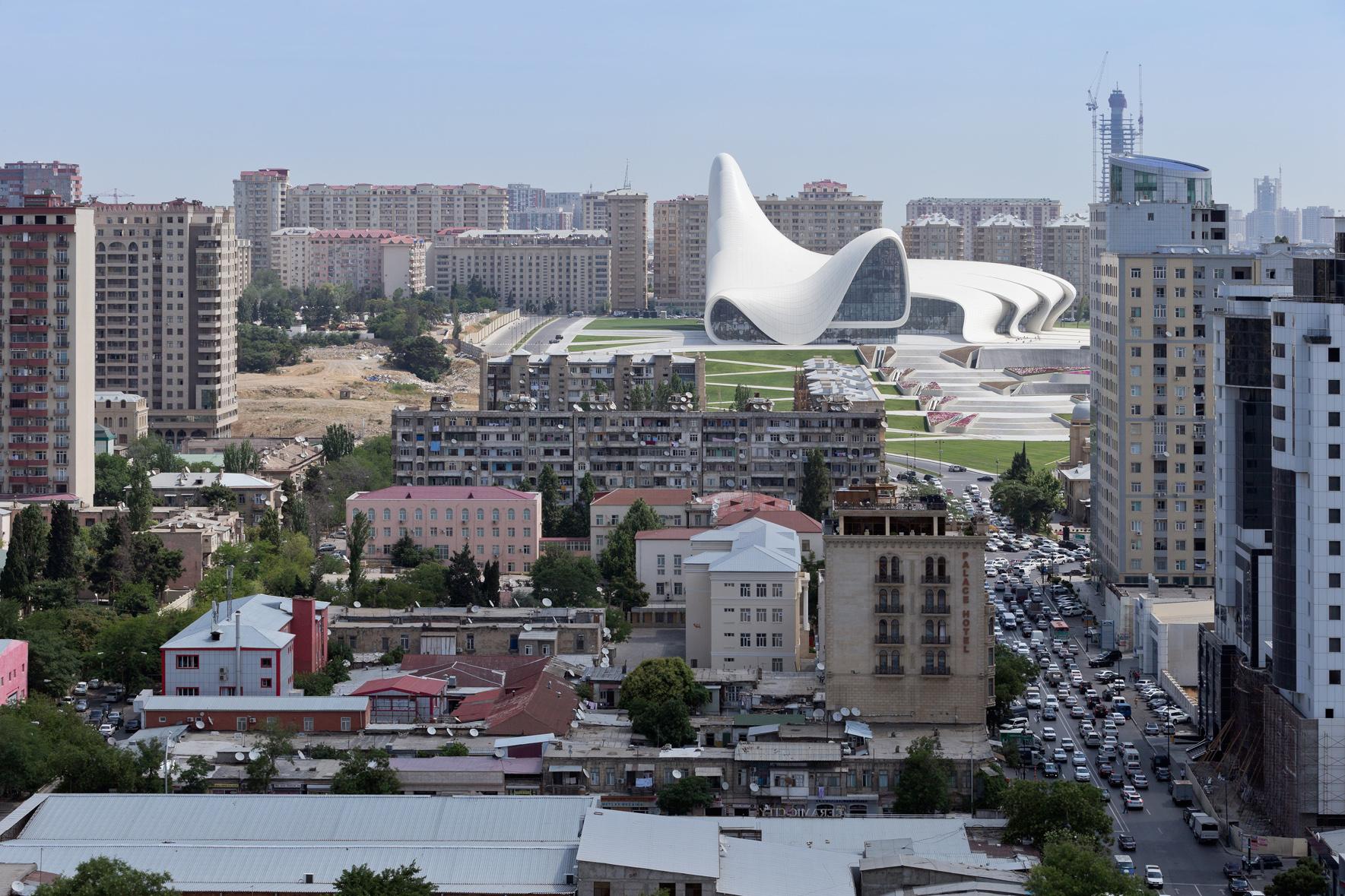 Heydar Aliyev Center - image 11