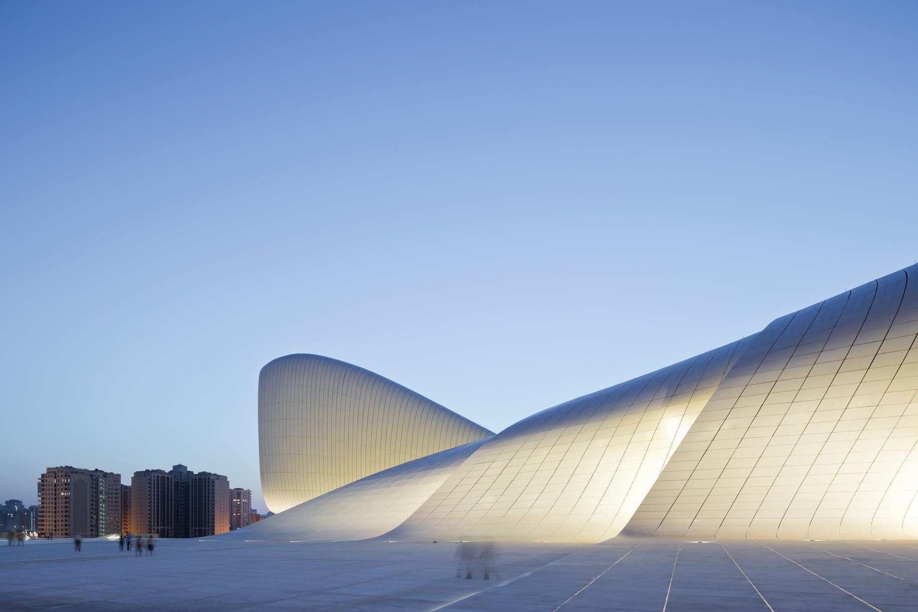 Heydar Aliyev Center - image 6