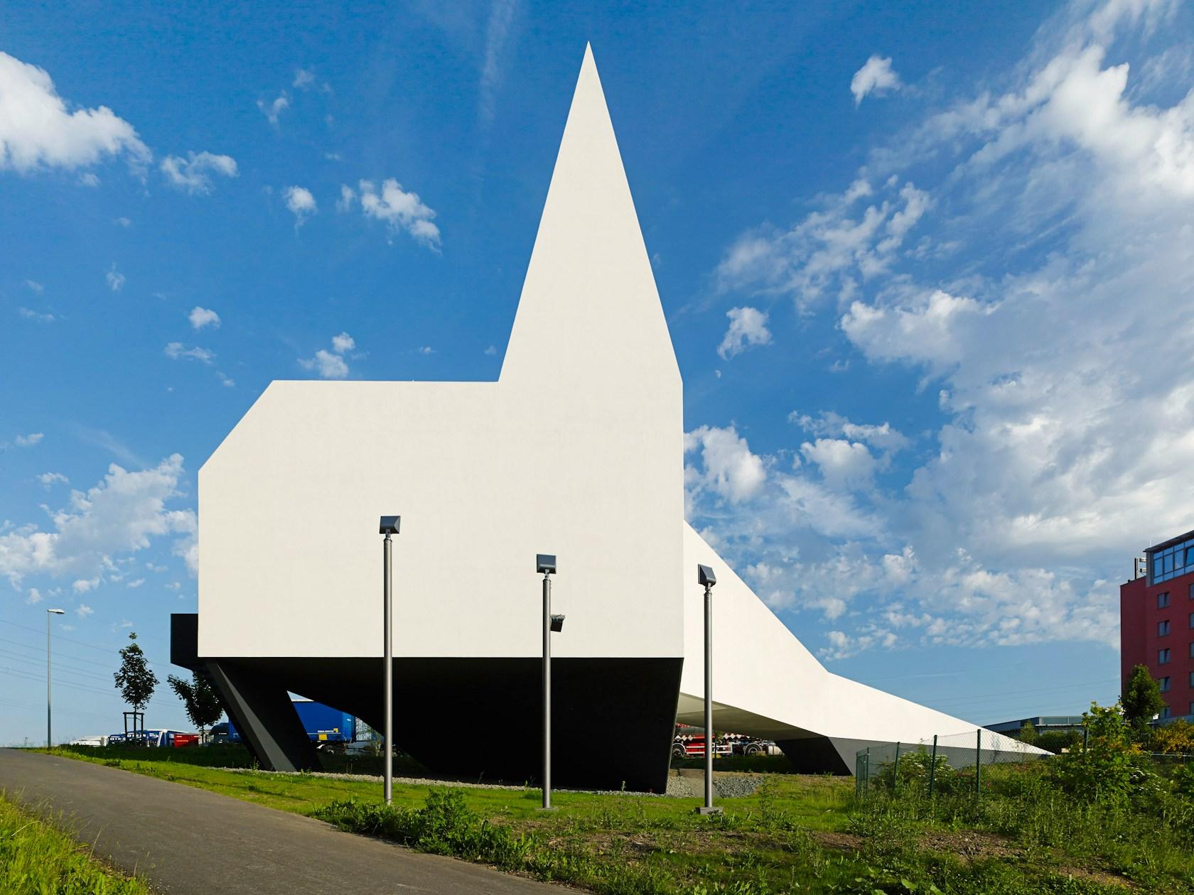 Autobahn Church - image 8