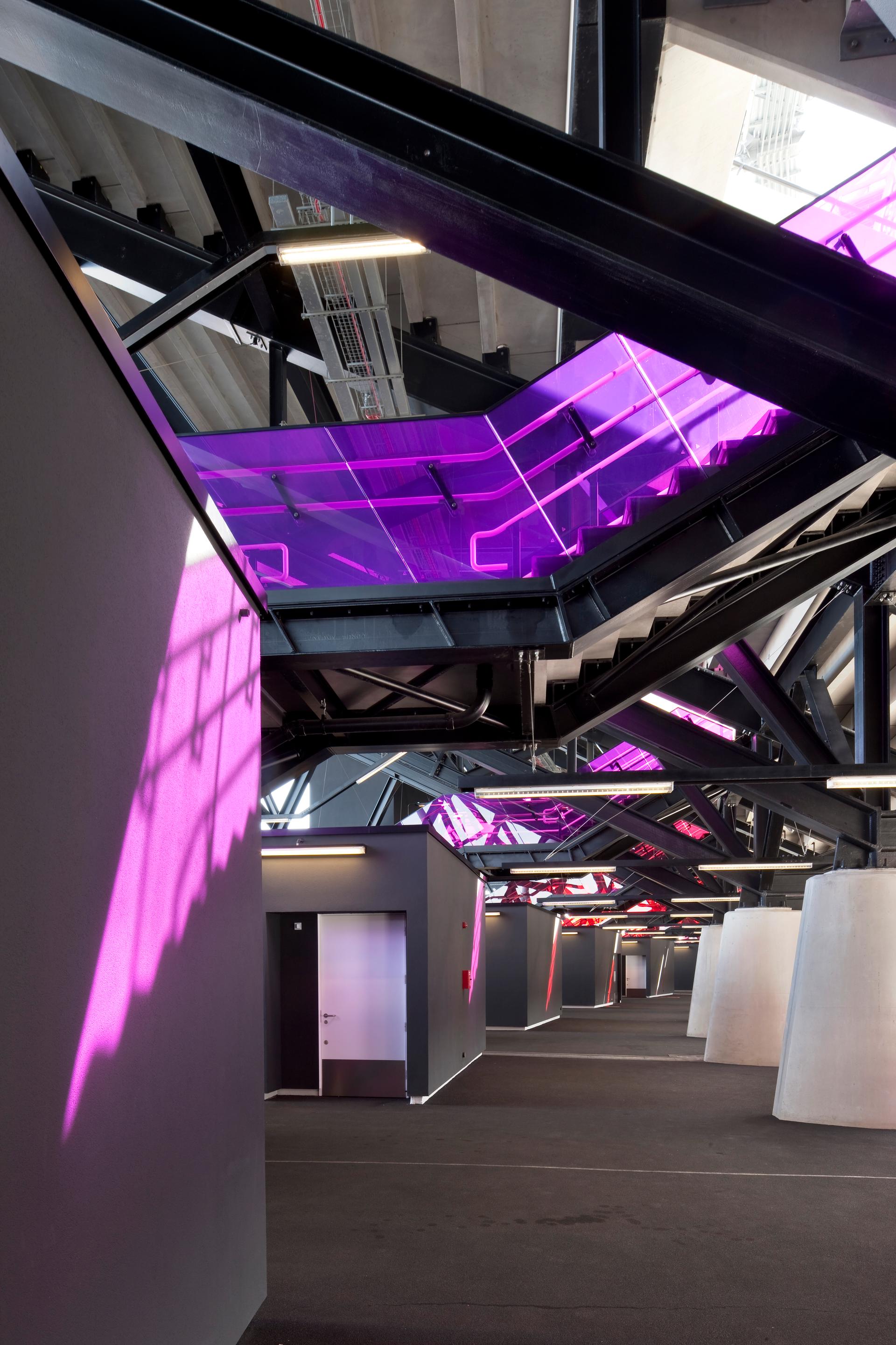 London 2012 Olympic Stadium - image 7