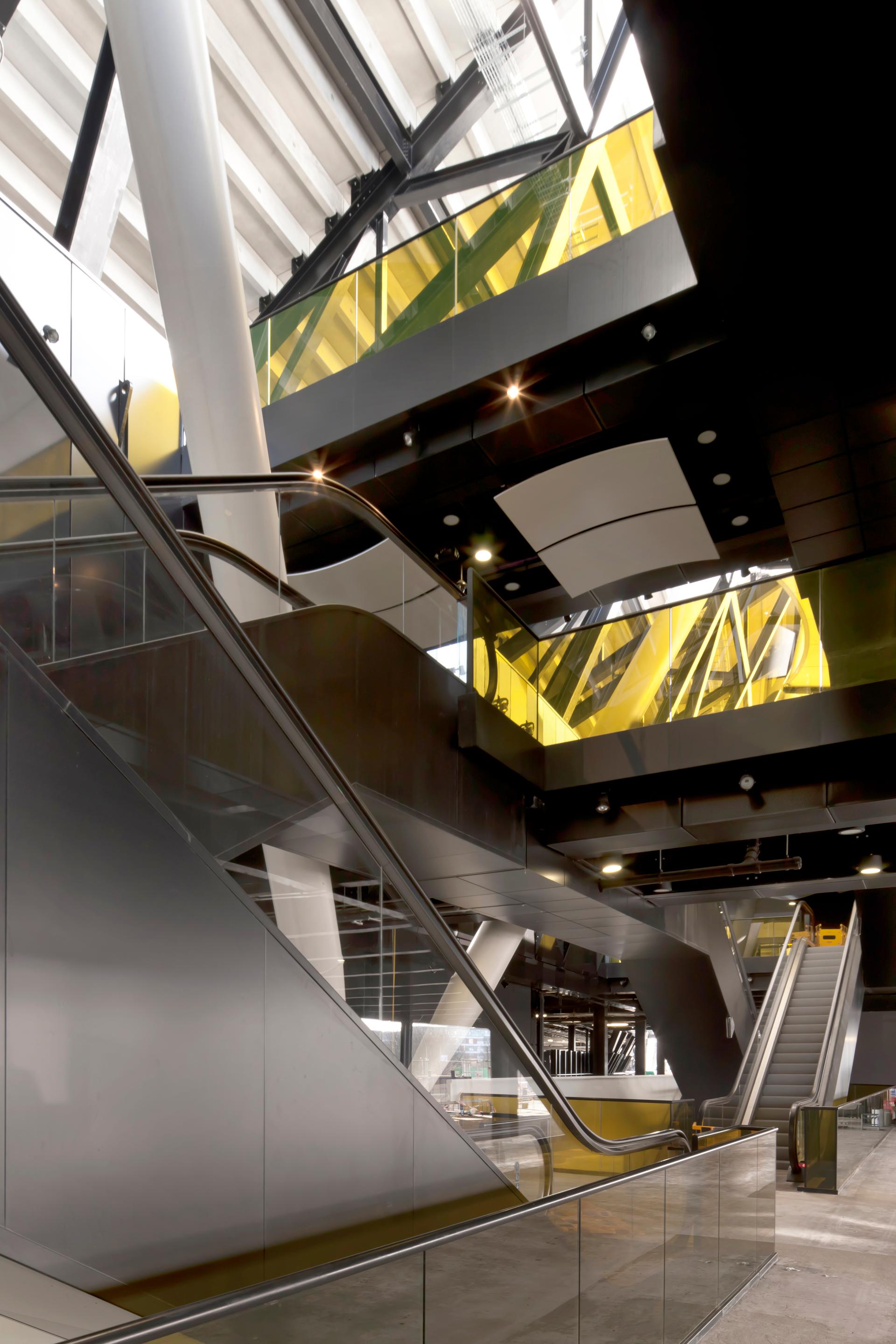 London 2012 Olympic Stadium - image 4