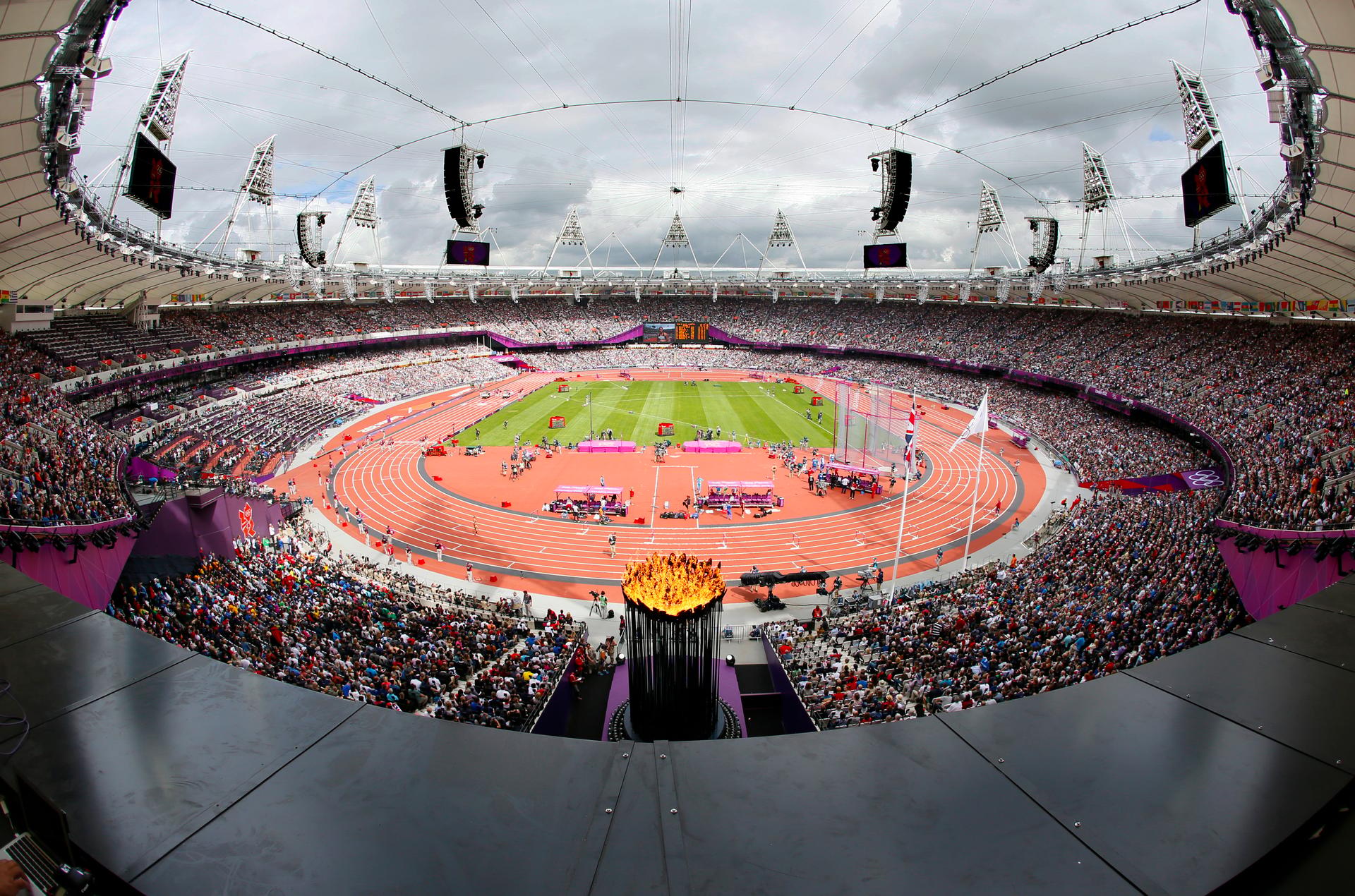 London 2012 Olympic Stadium - image 3