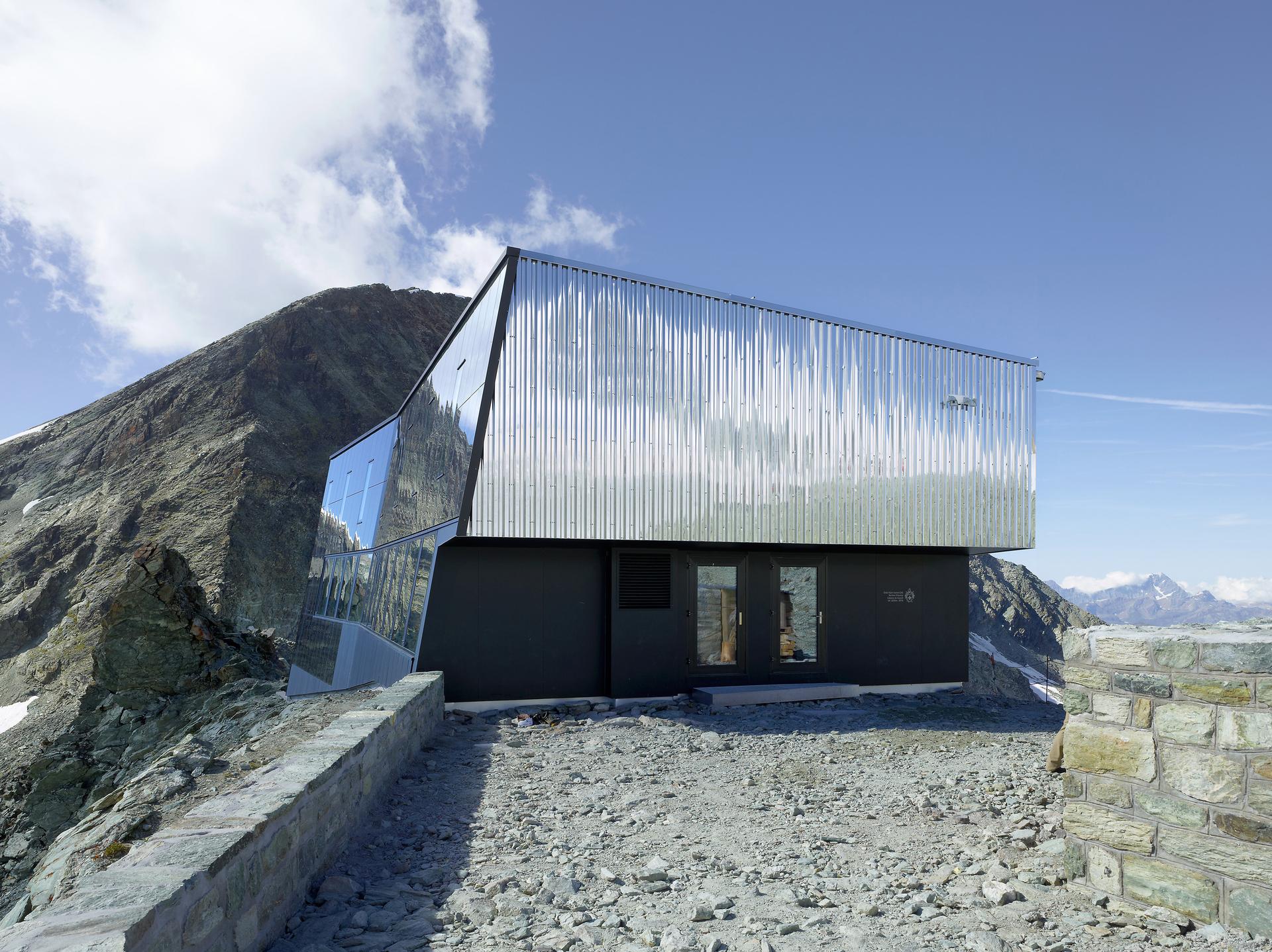 New Mountain Hut at Tracuit - image 5