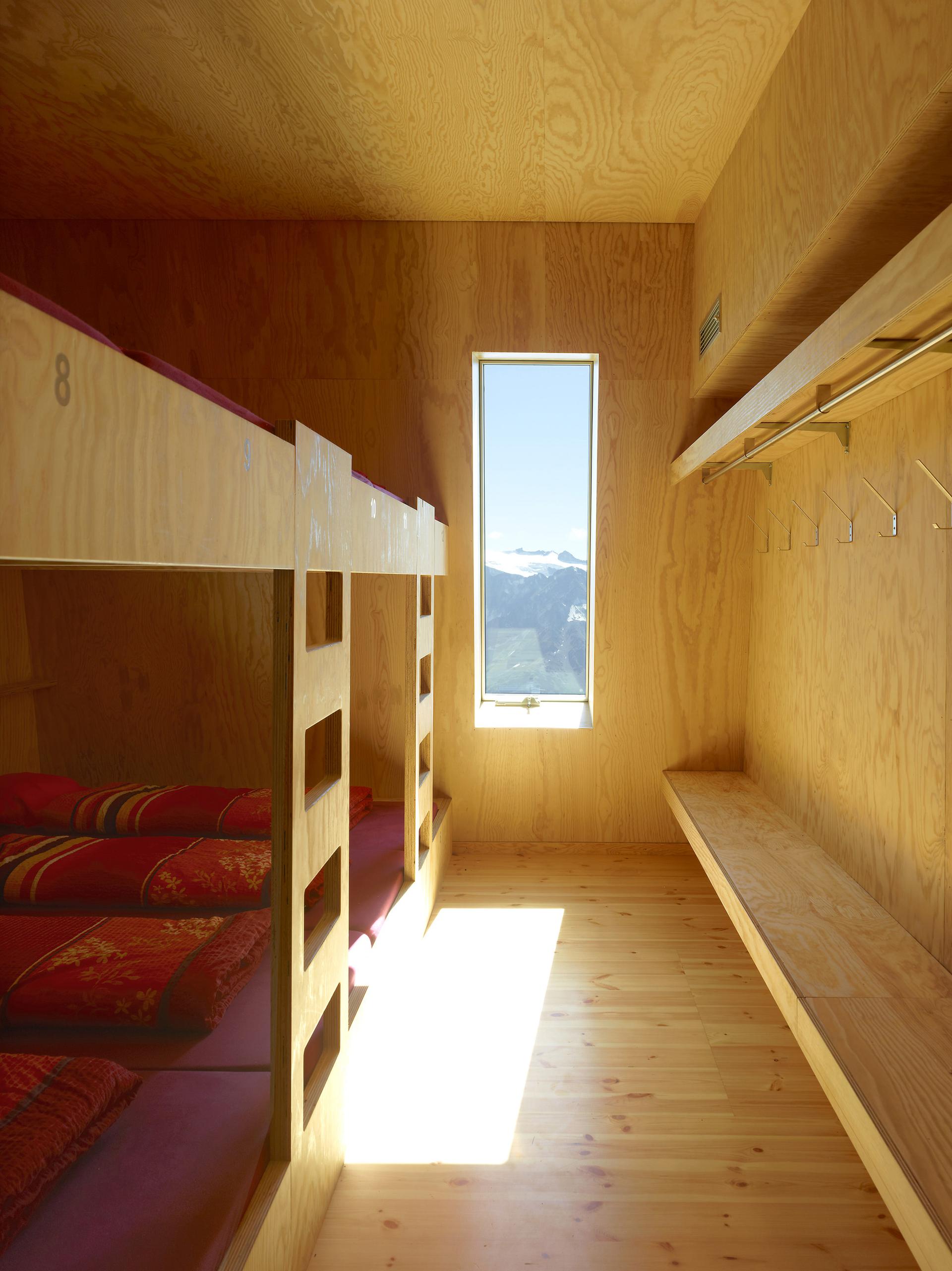 New Mountain Hut at Tracuit - image 13
