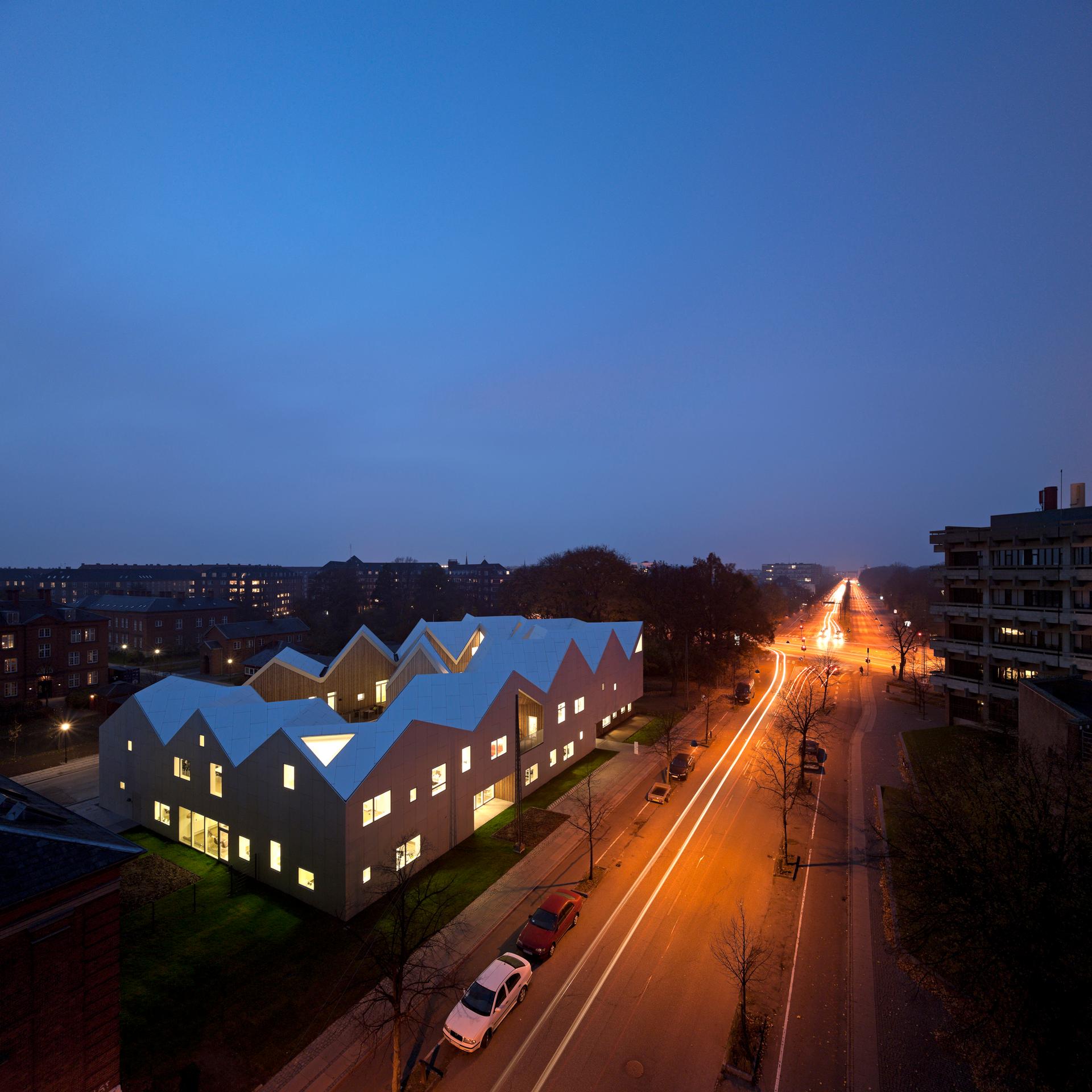 Healthcare Center for Cancer Patients - image 12