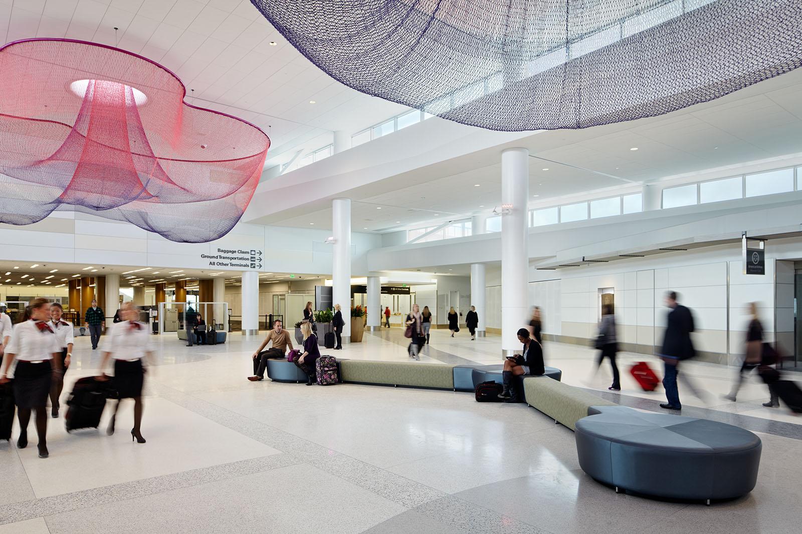 San Francisco International Airport Terminal 2 - image 2
