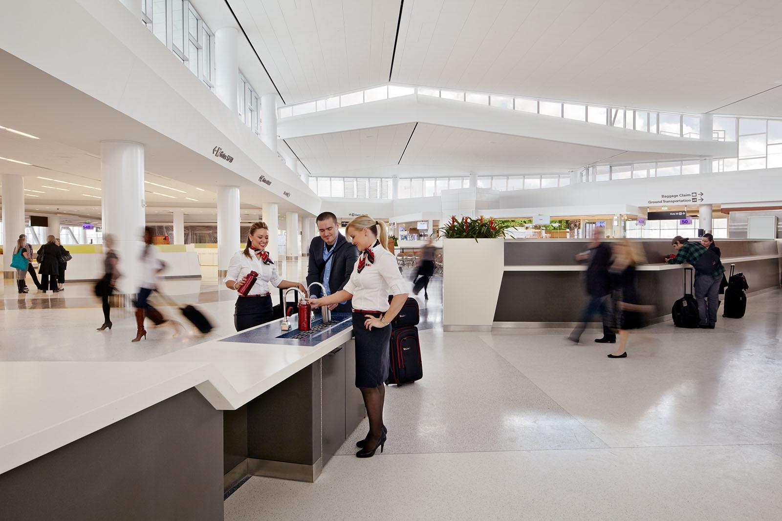 San Francisco International Airport Terminal 2 - image 4