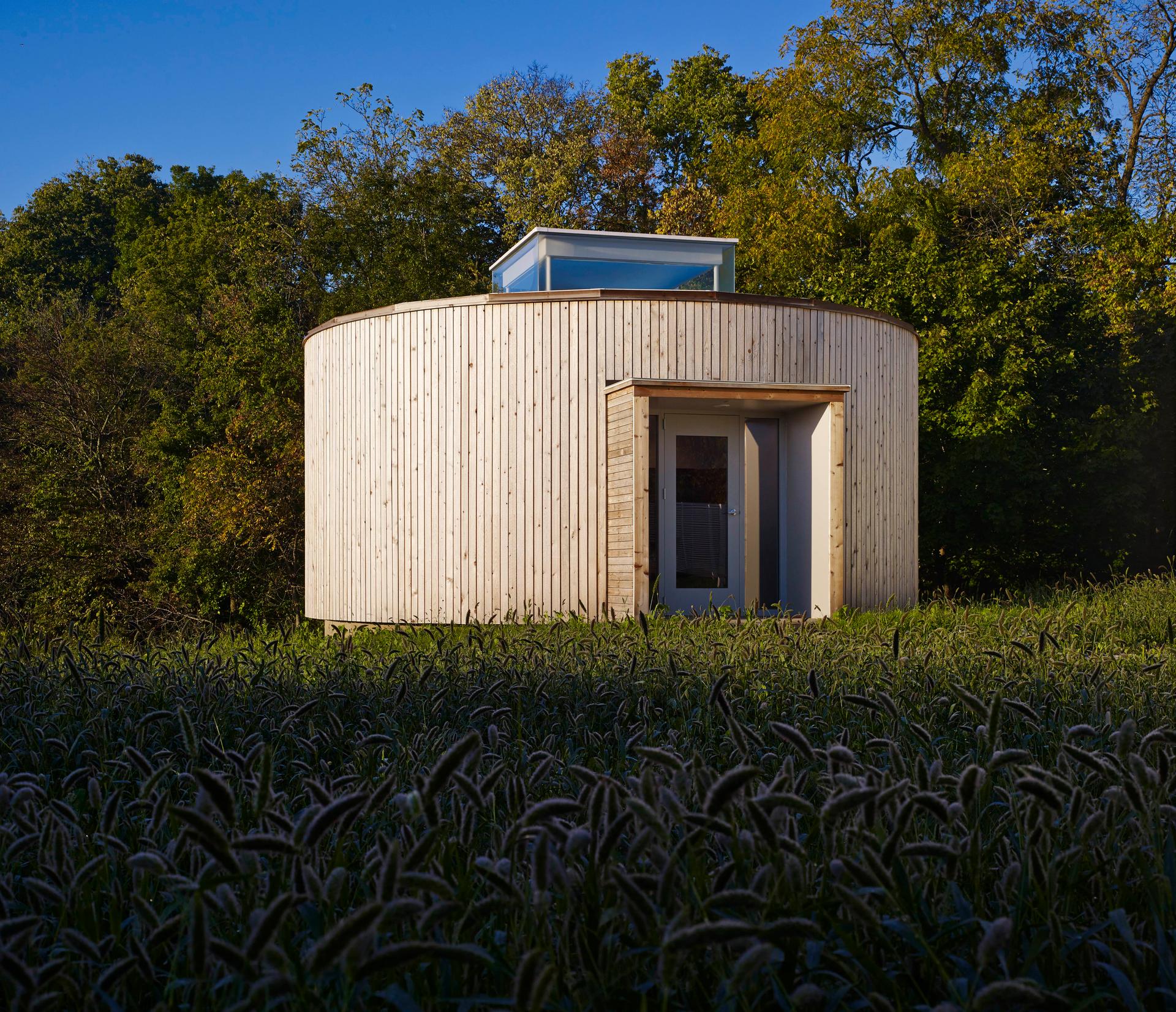 Barnsworth Exhibition Center - image 3