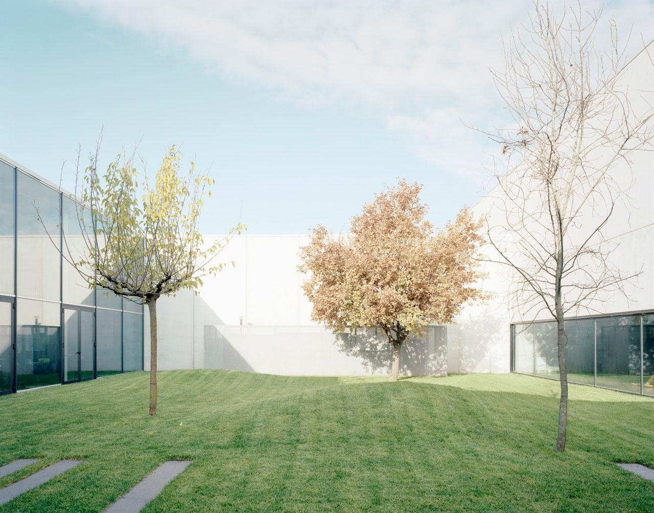 Varigrafica Printing Factory - image 6