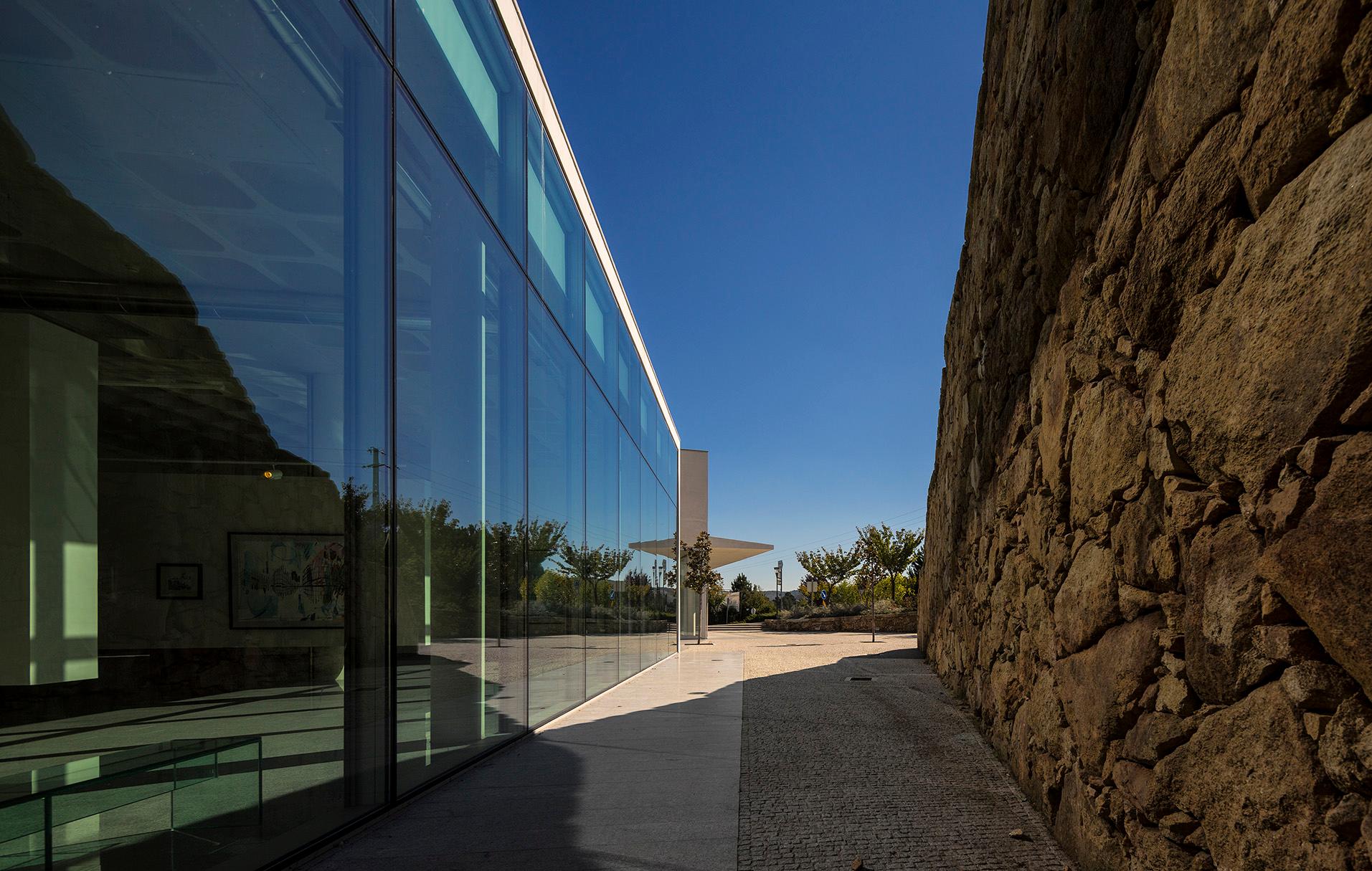 Centro de Artes Nadir Afonso - image 12
