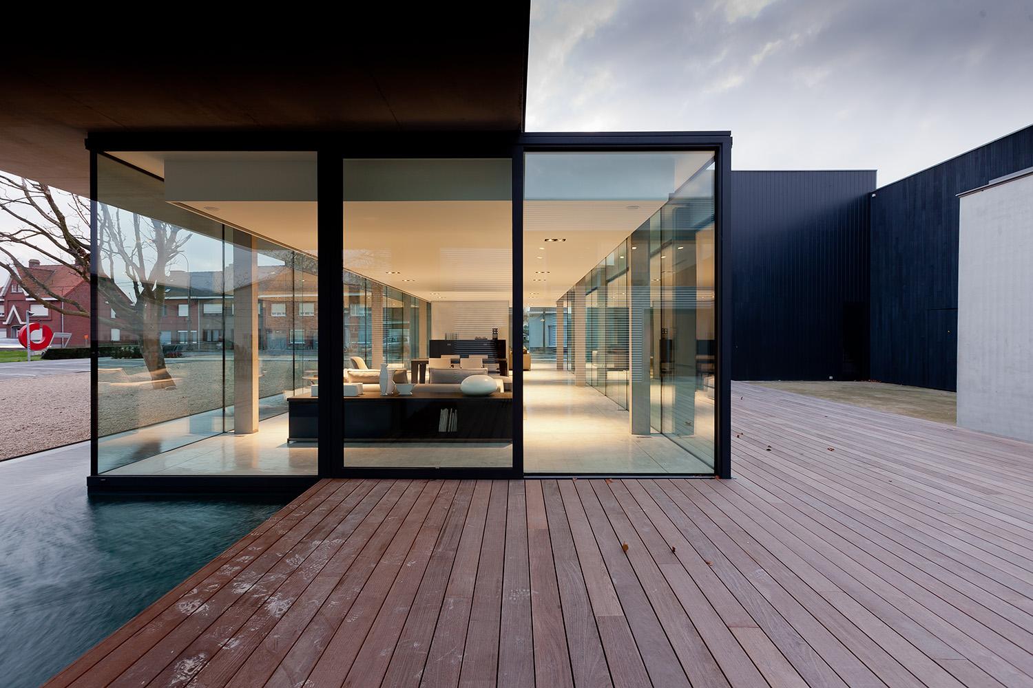 OBUMEX Outdoor Showroom - image 4