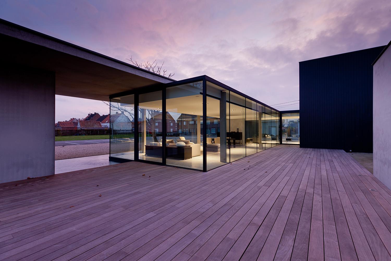 OBUMEX Outdoor Showroom - image 8
