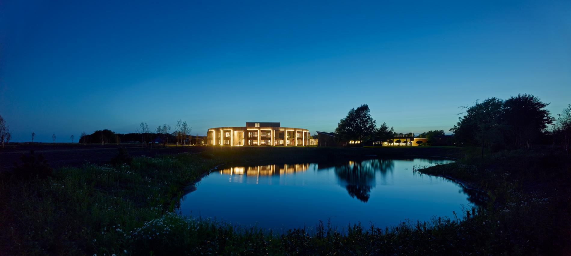 ECCO Hotel & Conference Centre - image 6