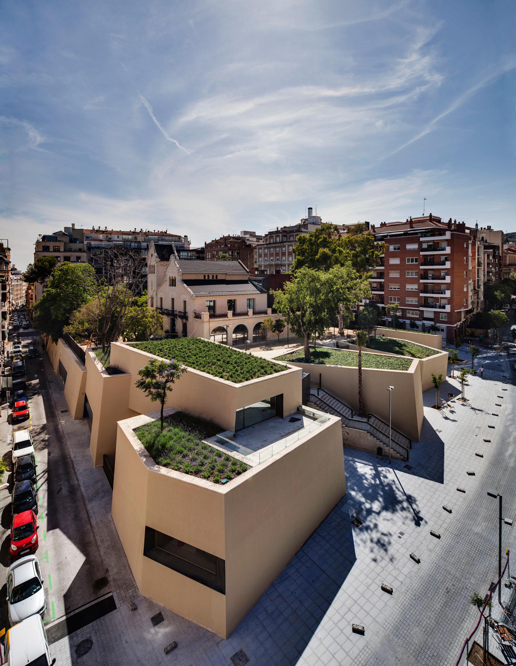Joan Maragall Library - image 2